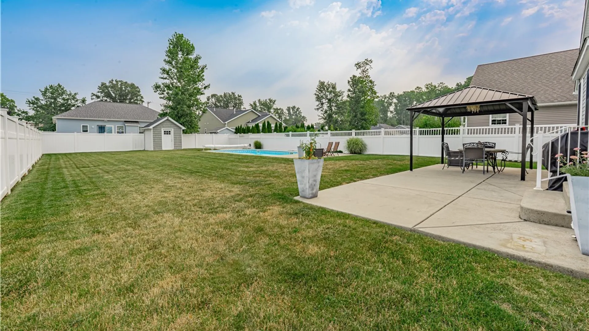 Property at 846 Daigler Drive, North Tonawanda, NY 14120 5