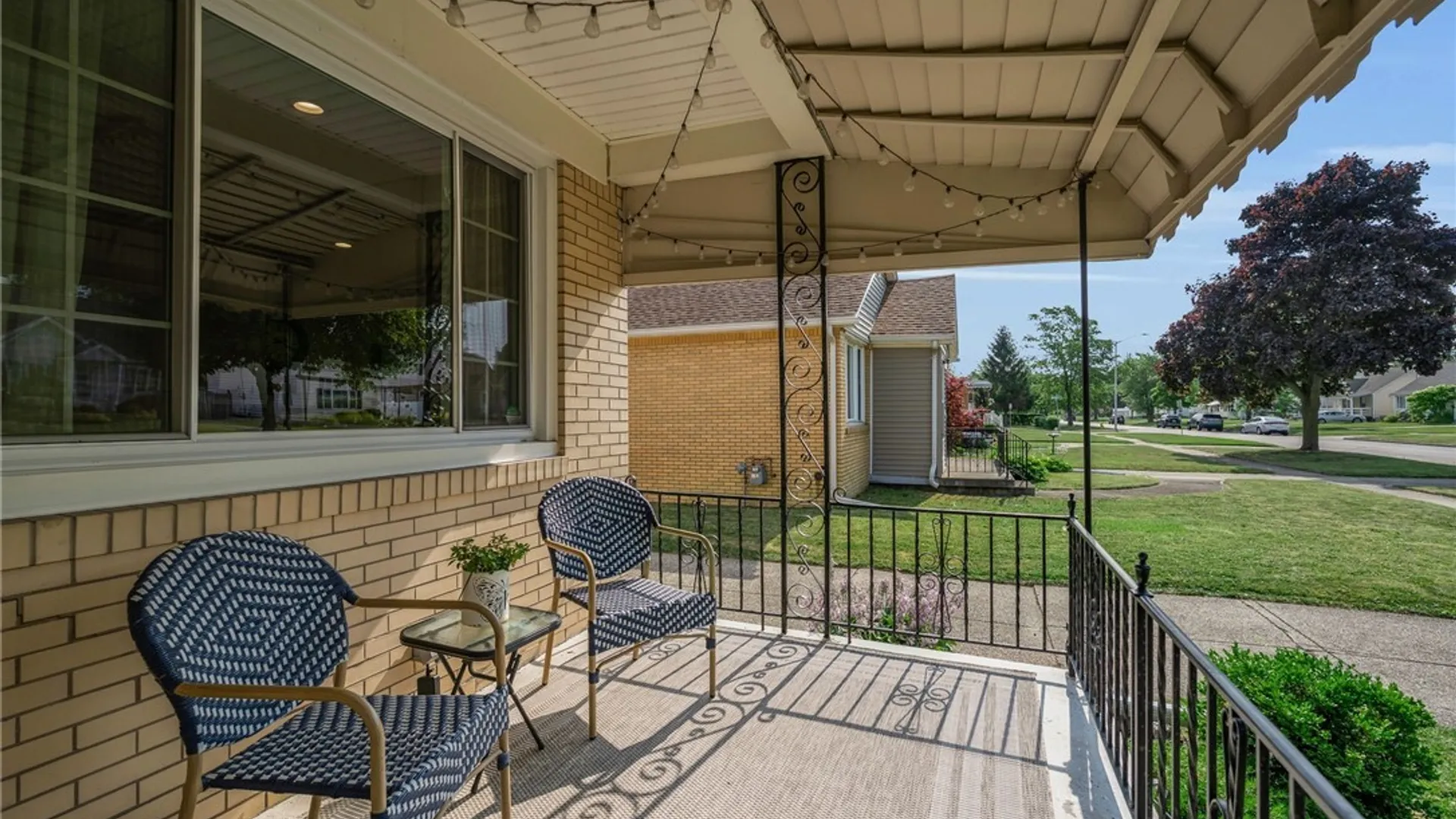 Property at 102 Central Boulevard, Cheektowaga, NY 14225 3