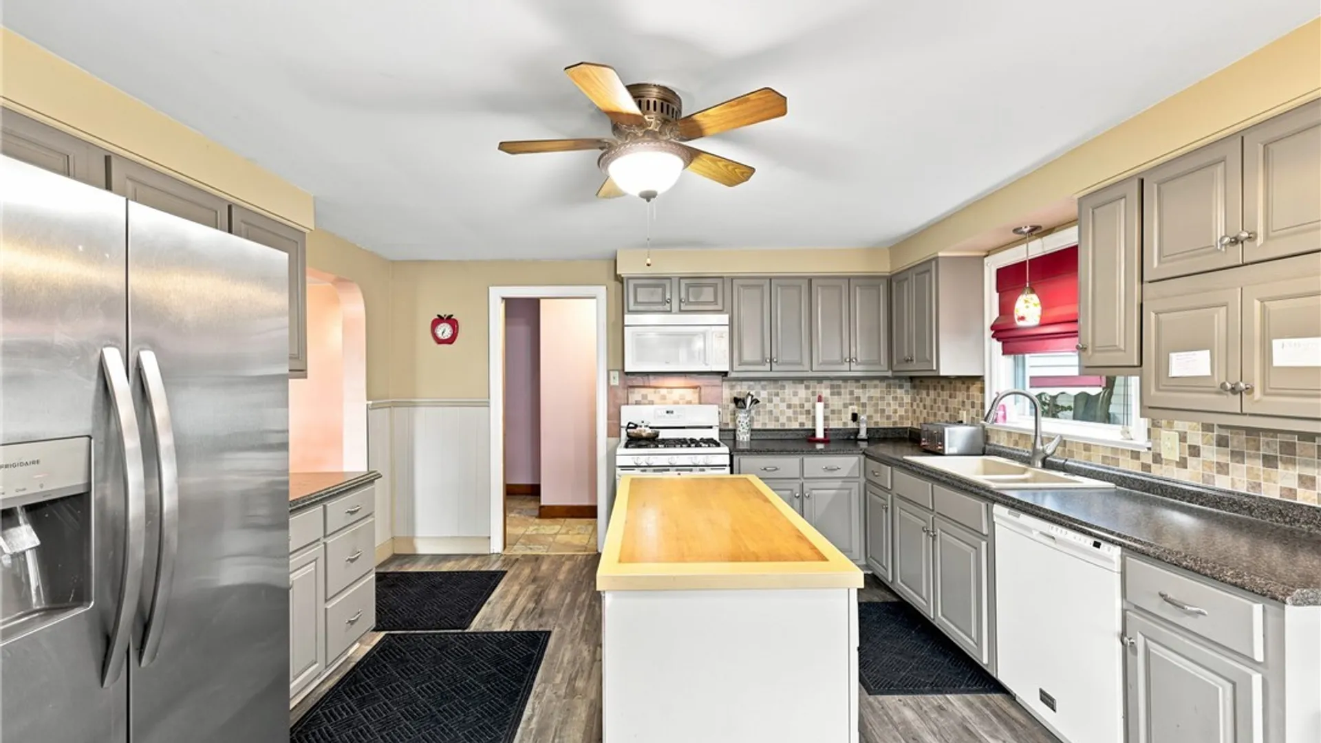 Property at 133 Gold Street, Buffalo, NY 14206 6