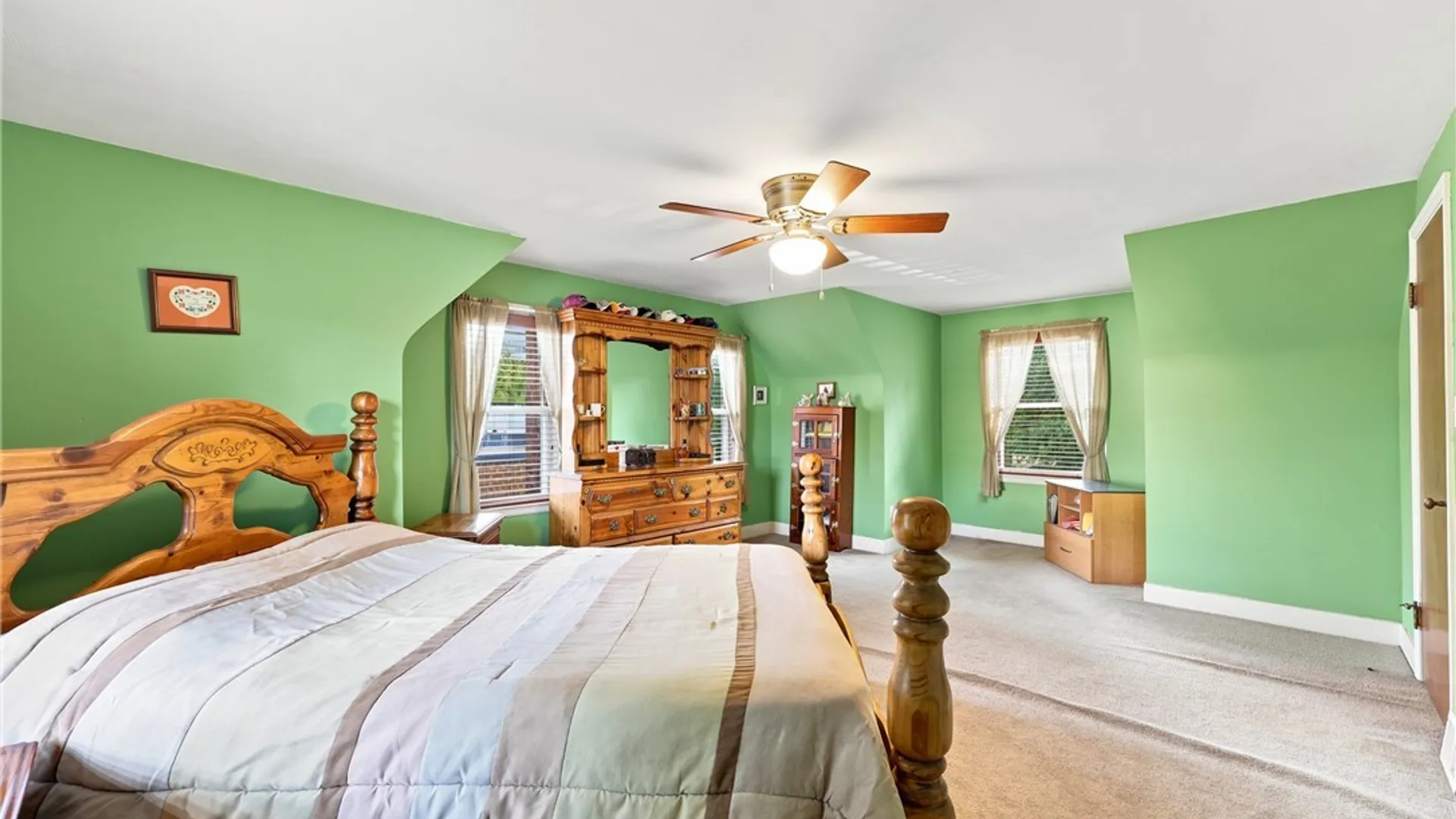 Property at 133 Gold Street, Buffalo, NY 14206 16