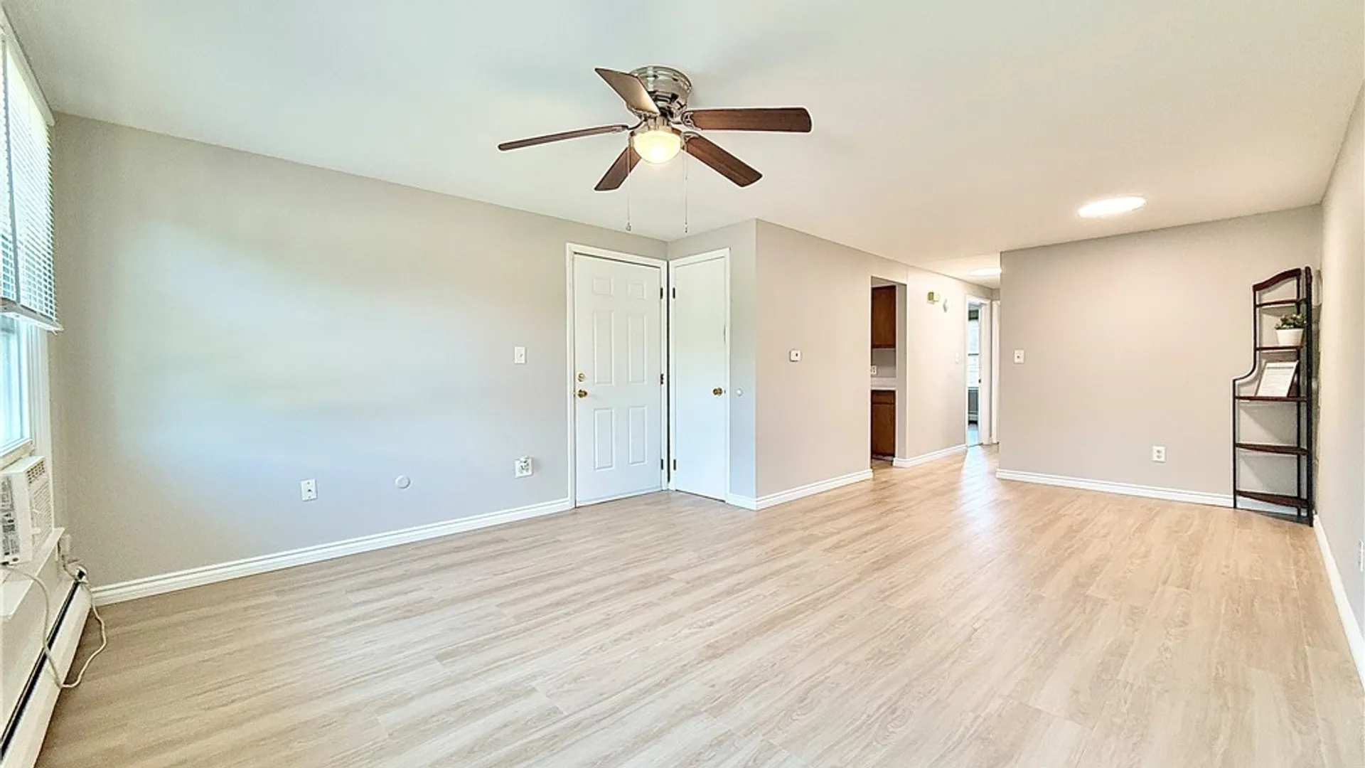 Property at 10 Wayne Terrace, Cheektowaga, NY 14225 5