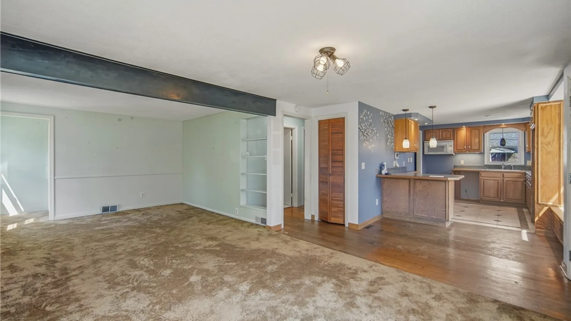 Property at 162 Pine Tree Drive, Clay, NY 13212 35