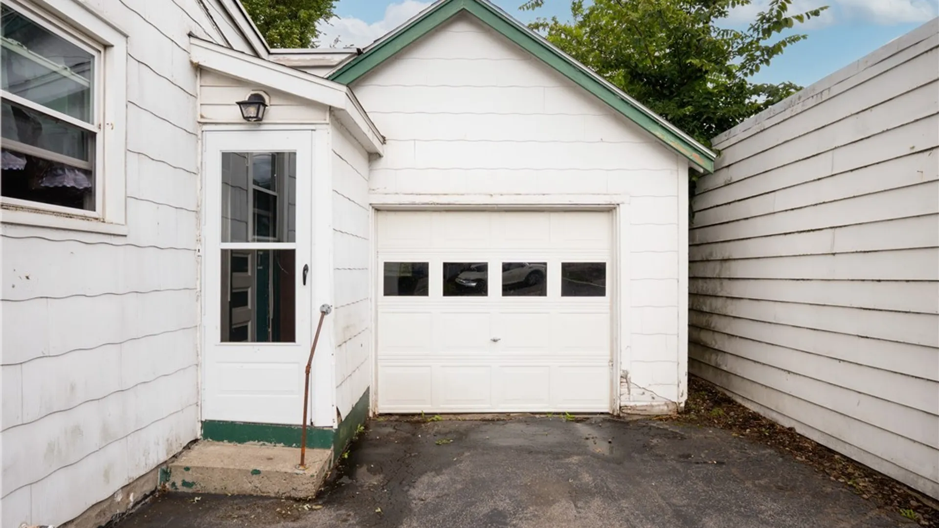 Property at 54 Barnsdale Avenue, West Seneca, NY 14224 4