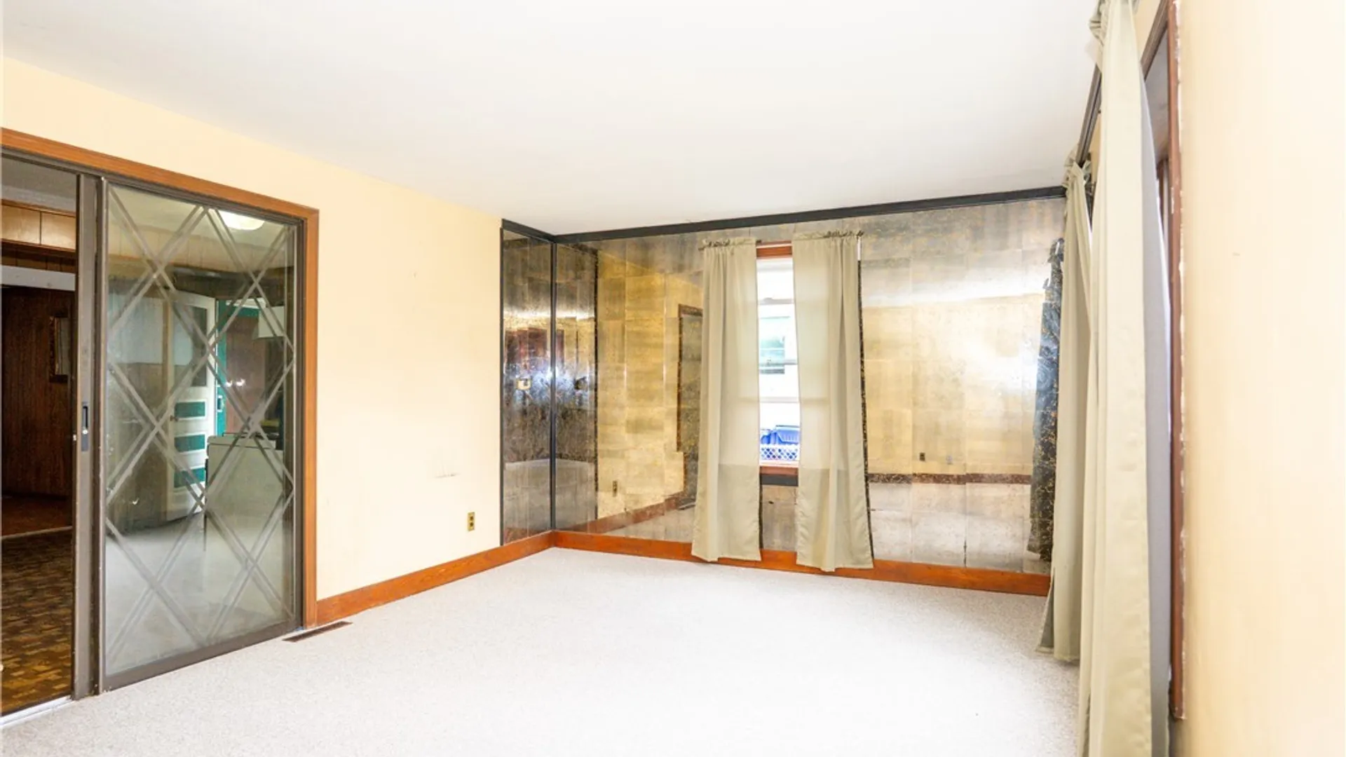 Property at 54 Barnsdale Avenue, West Seneca, NY 14224 5