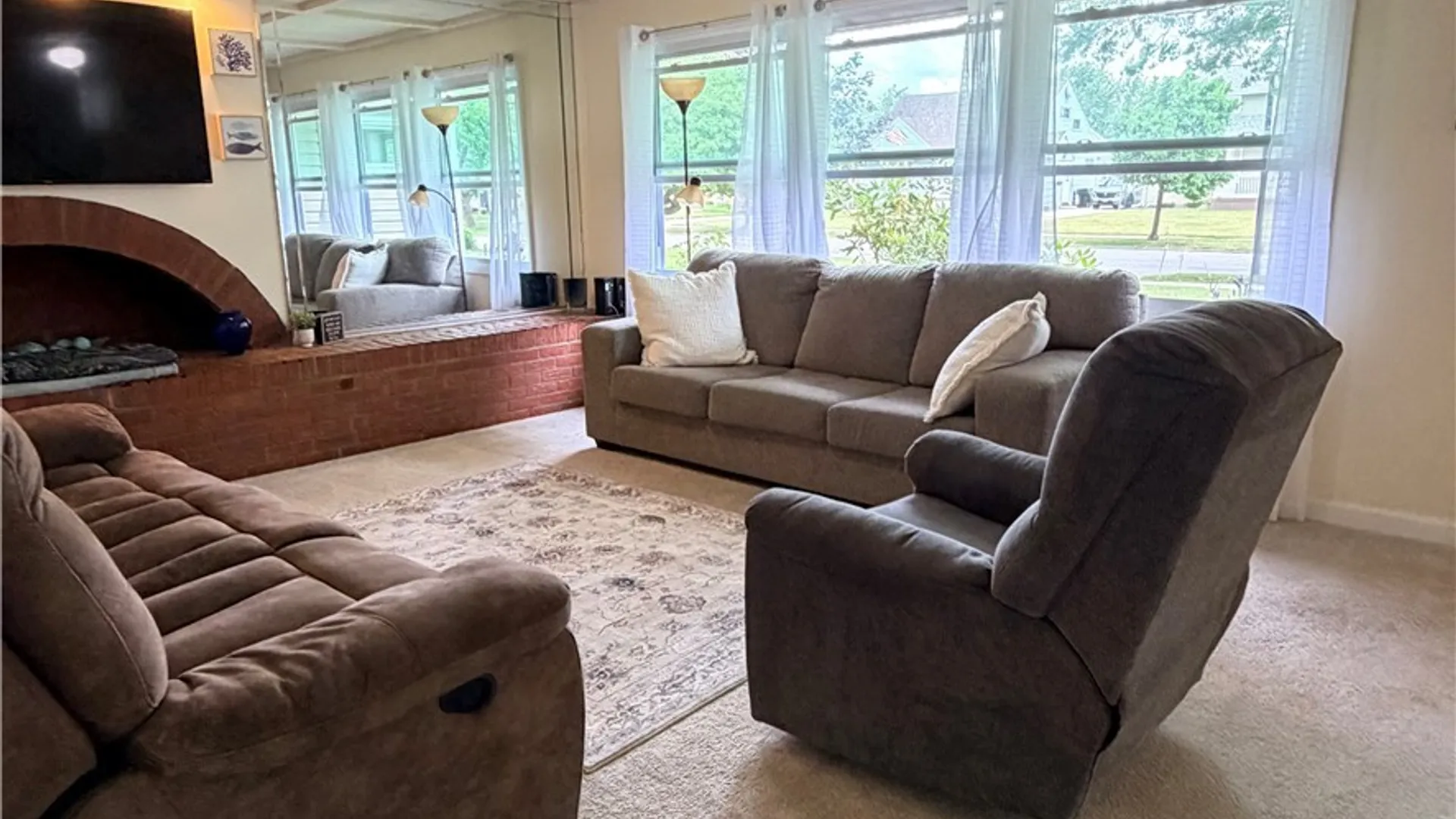 Property at 143 E Monmouth Avenue, Tonawanda, NY 14150 6