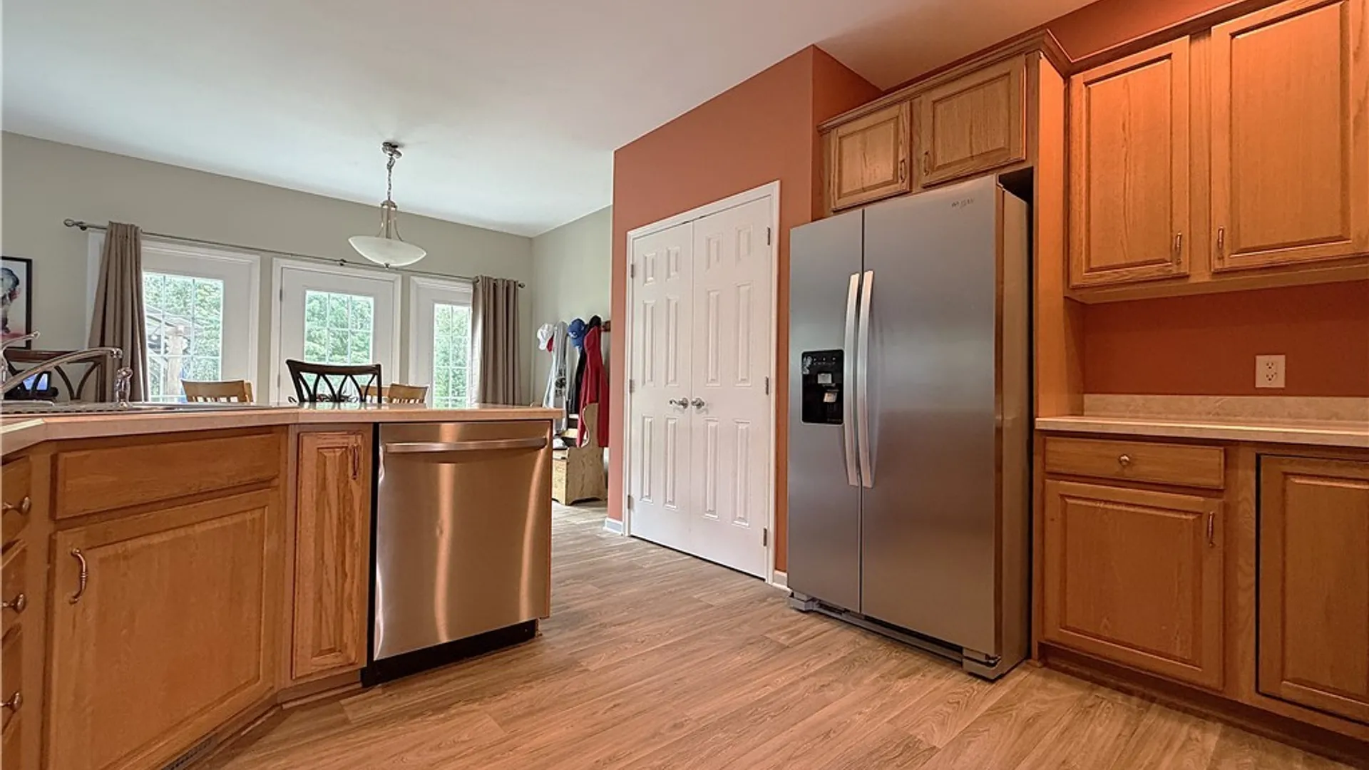 Property at 7260 Ashley Lane, Wheatfield, NY 14120 9