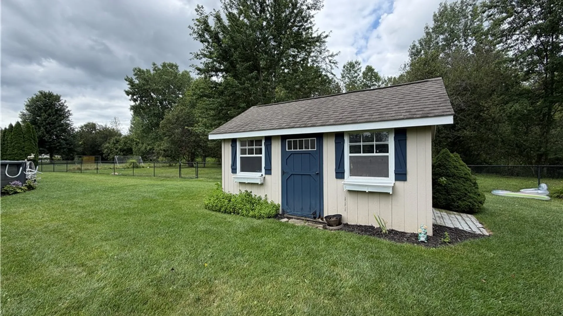 Property at 7260 Ashley Lane, Wheatfield, NY 14120 36