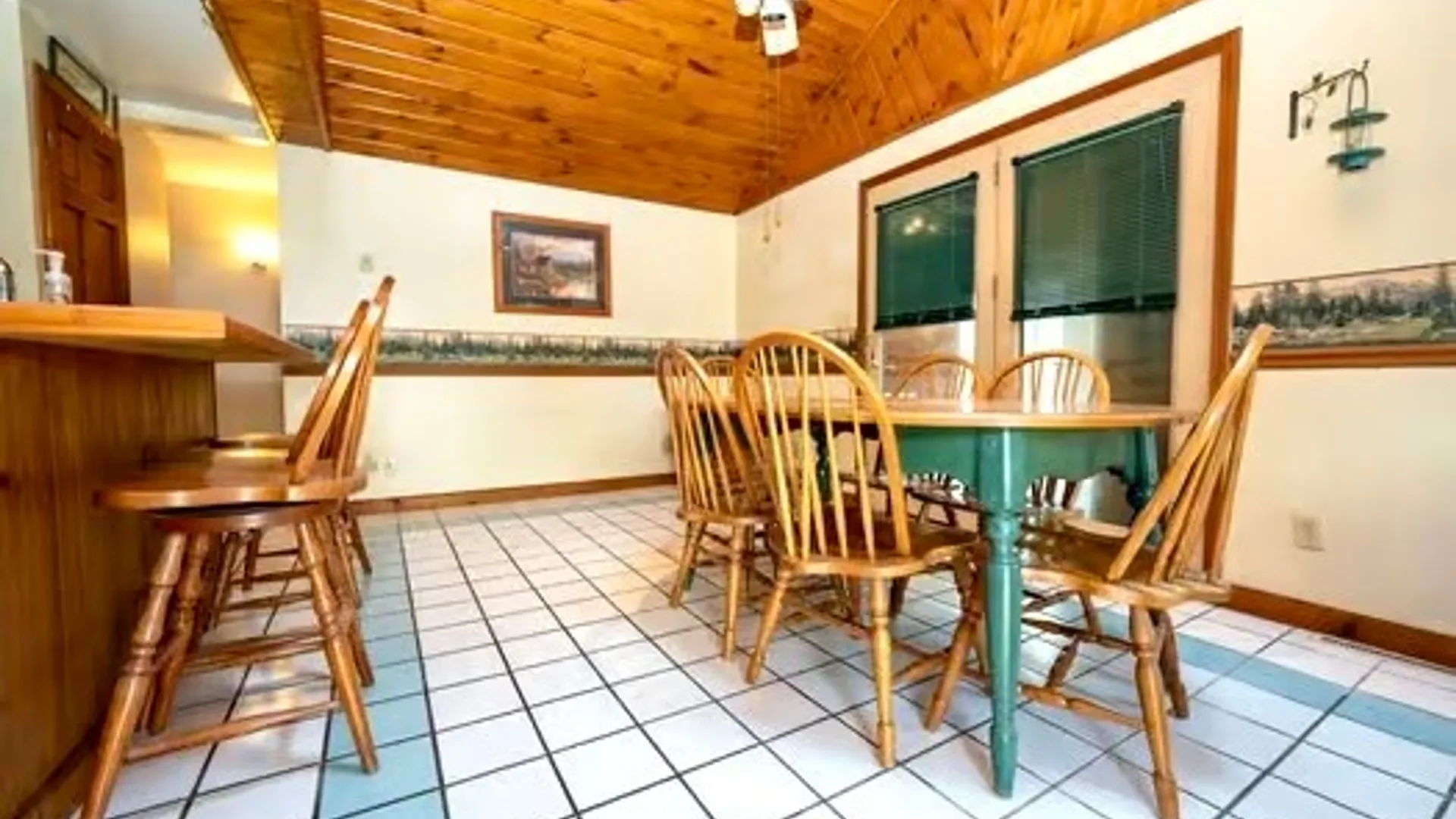 Property at 302 Knox Avenue, West Seneca, NY 14224 10