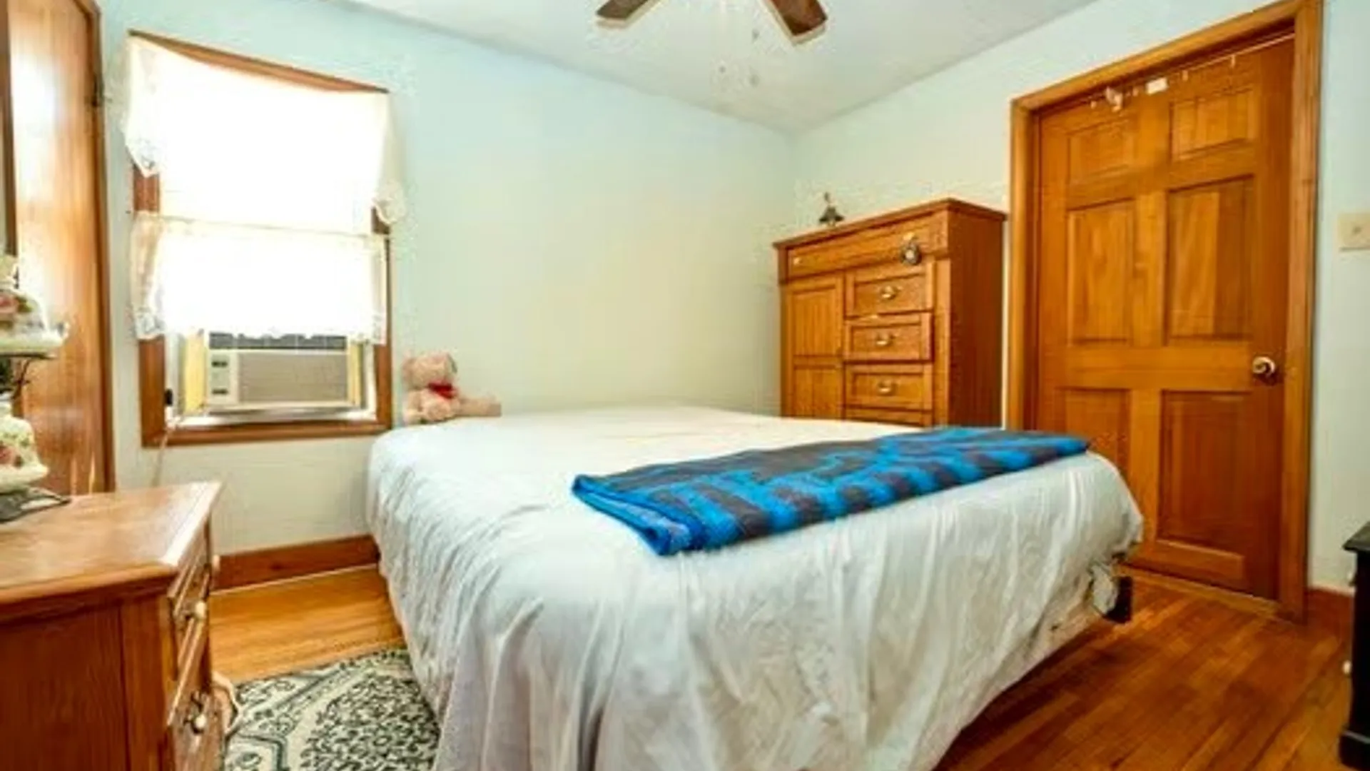 Property at 302 Knox Avenue, West Seneca, NY 14224 14
