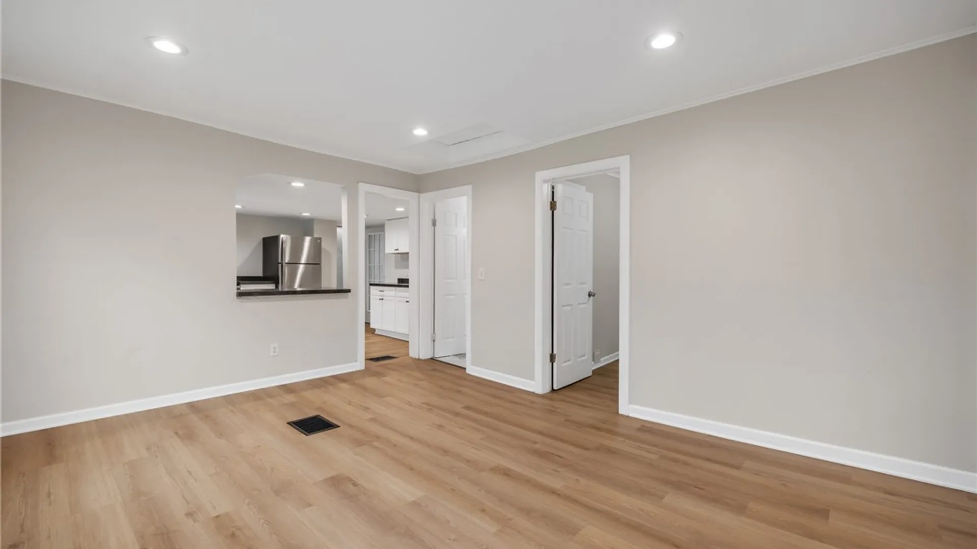 Property at 253 Benton Street, Rochester, NY 14620 16