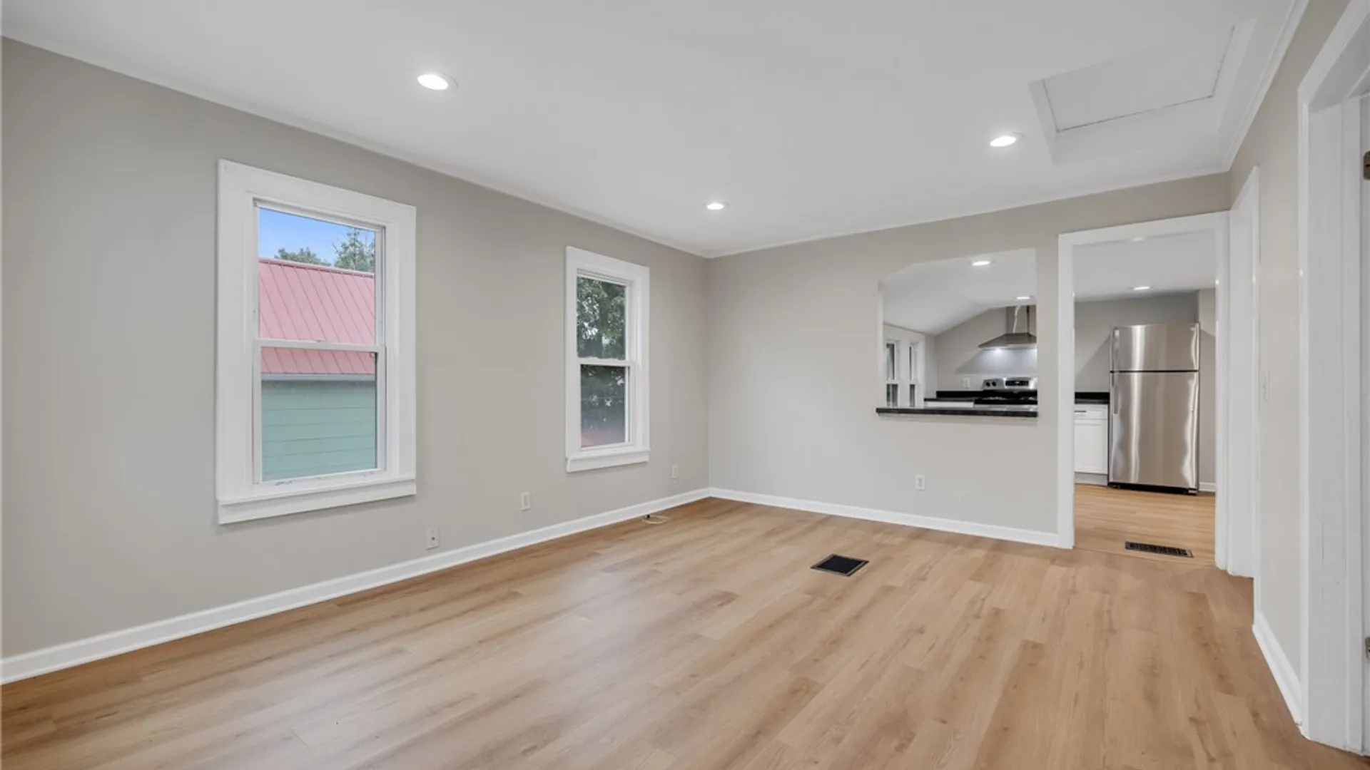 Property at 253 Benton Street, Rochester, NY 14620 17