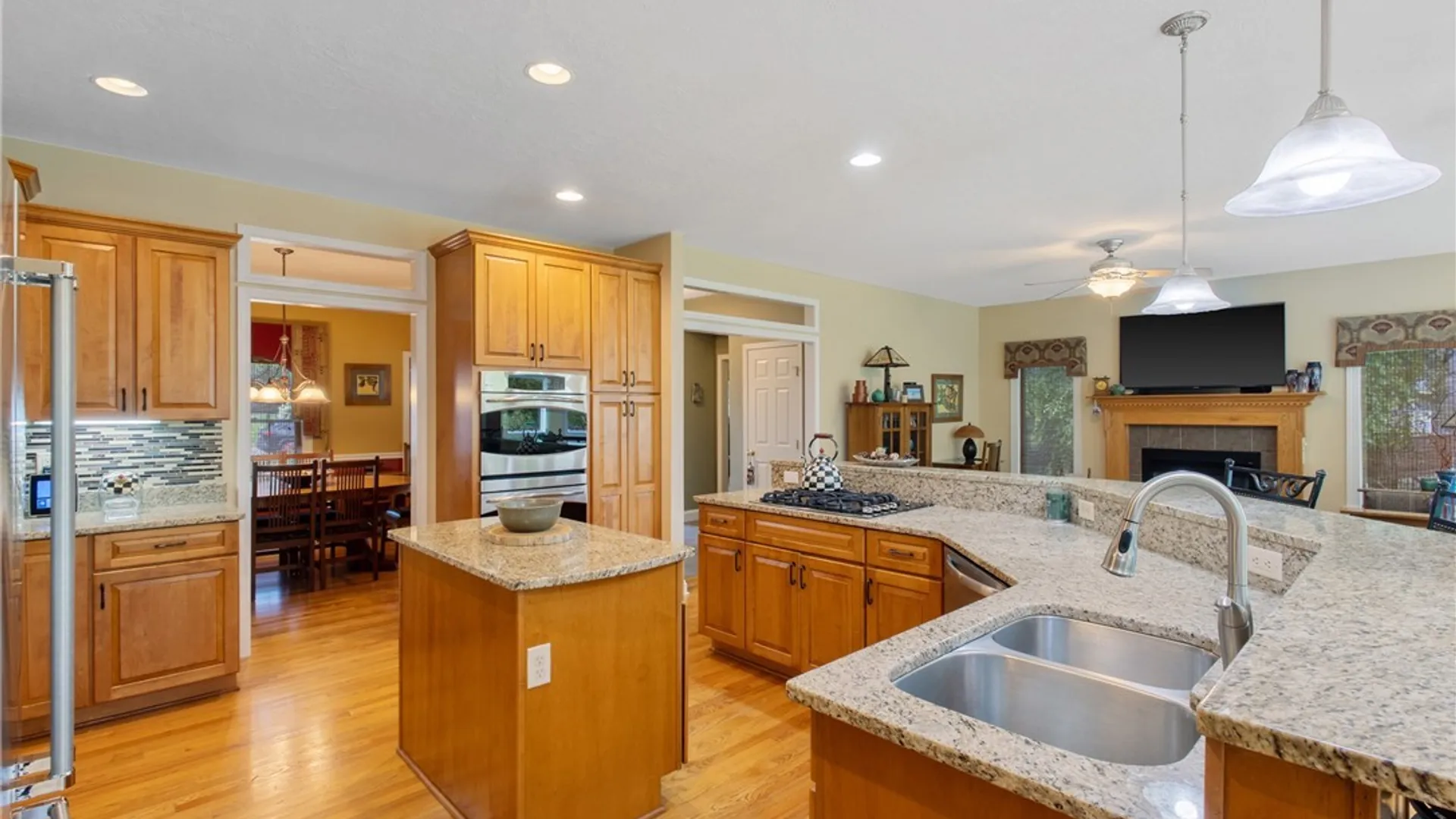 Property at 8405 Filaree Circle, Lysander, NY 13027 11