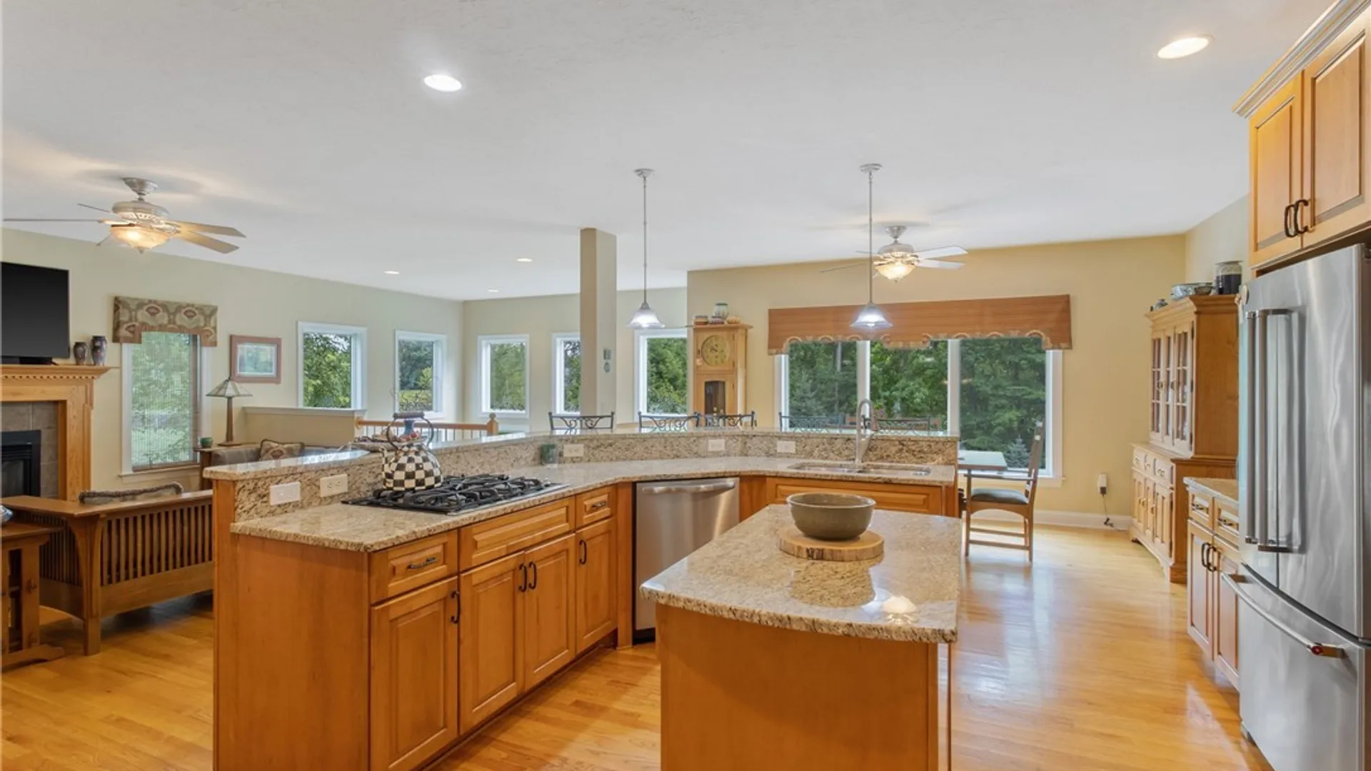 Property at 8405 Filaree Circle, Lysander, NY 13027 13
