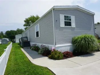 Property at 7 Farmingdale Drive, Hamlin, NY 14464