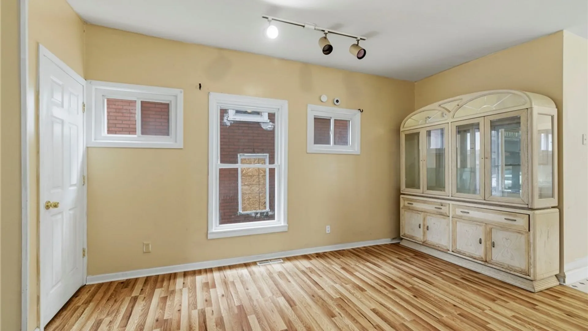 Property at 27 Heward Avenue, Buffalo, NY 14207 8