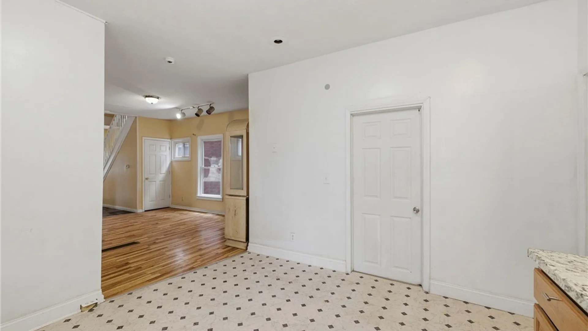 Property at 27 Heward Avenue, Buffalo, NY 14207 17