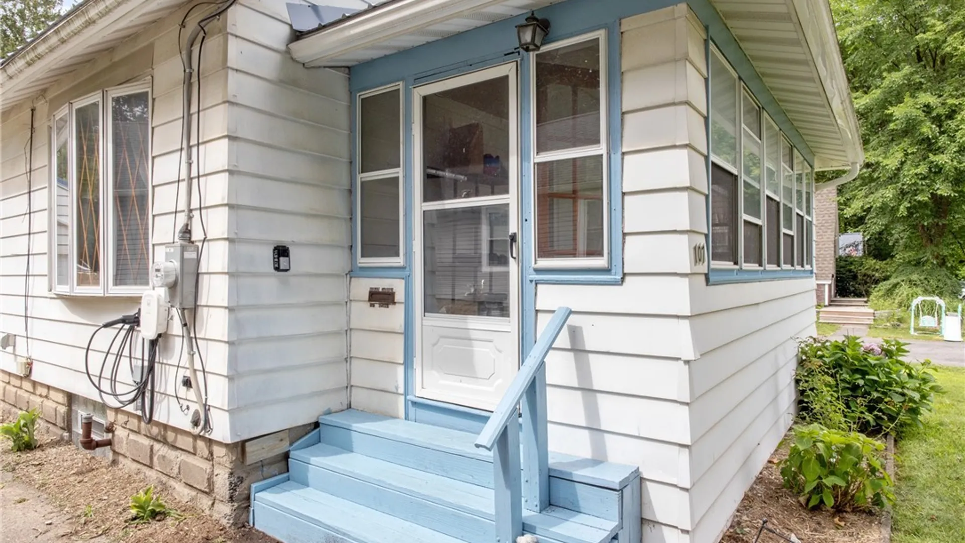 Property at 107 Randall Terrace, Cicero, NY 13212 3