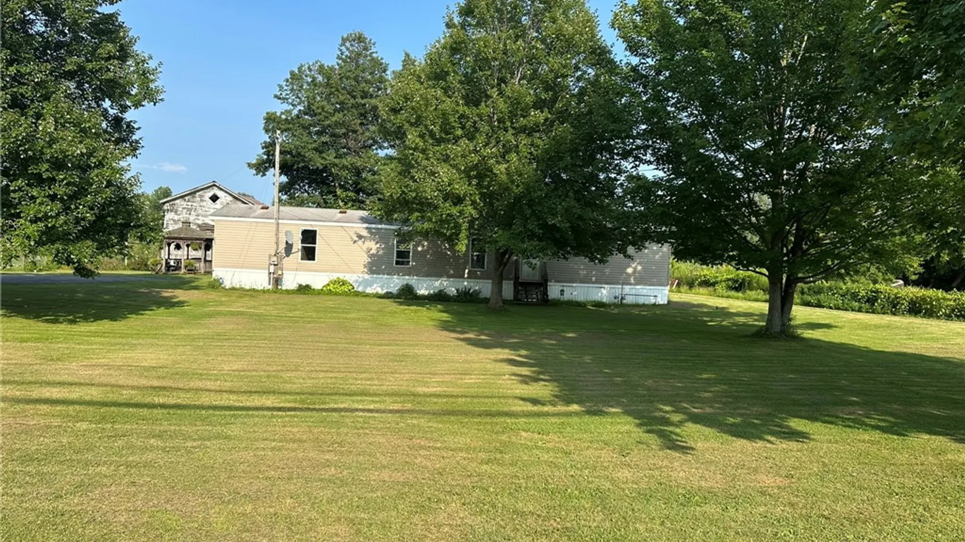 Property at 5676 State Route 14, Sodus, NY 14551 2