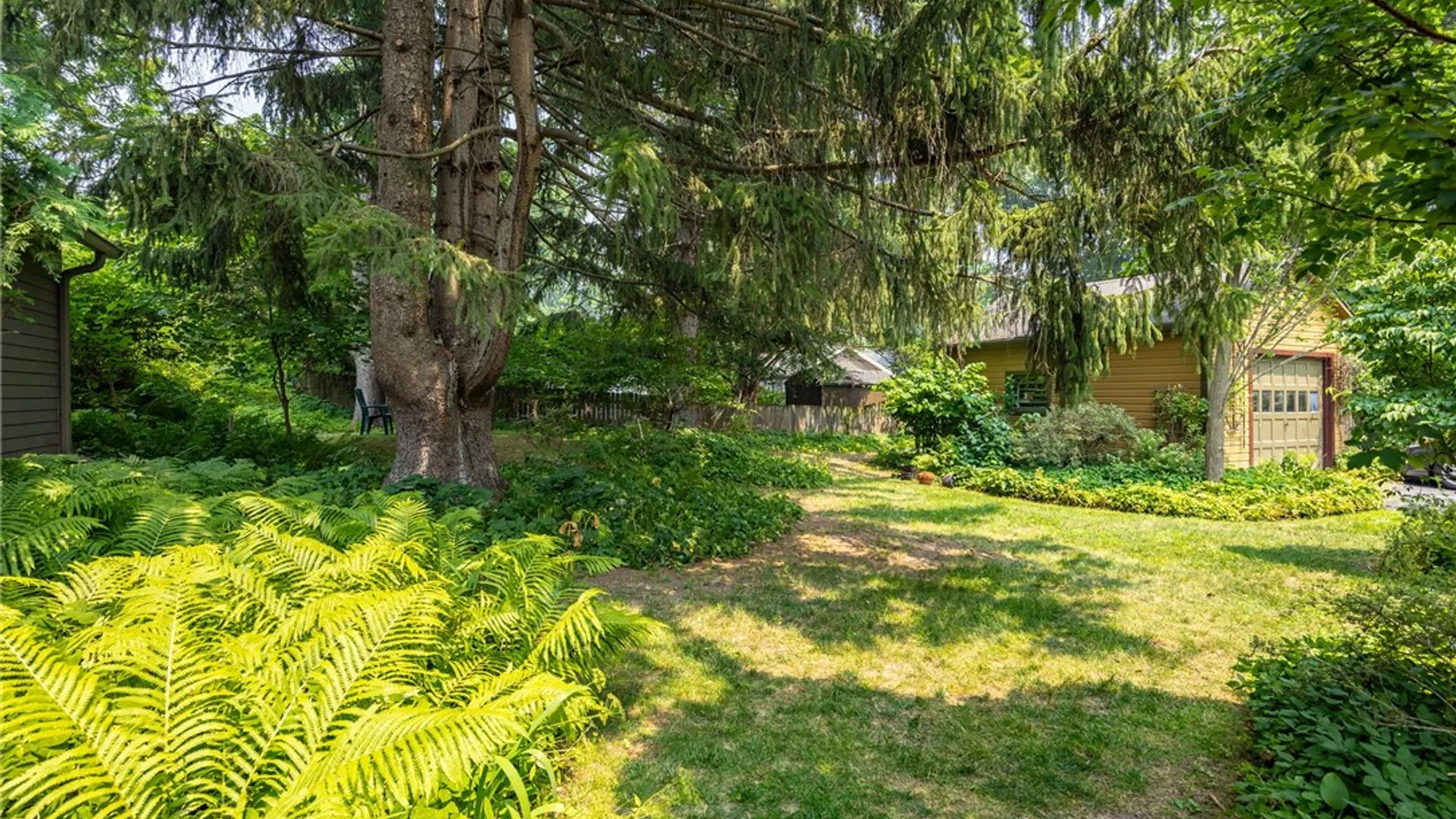 Property at 6 Line Street, Pittsford, NY 14534 44