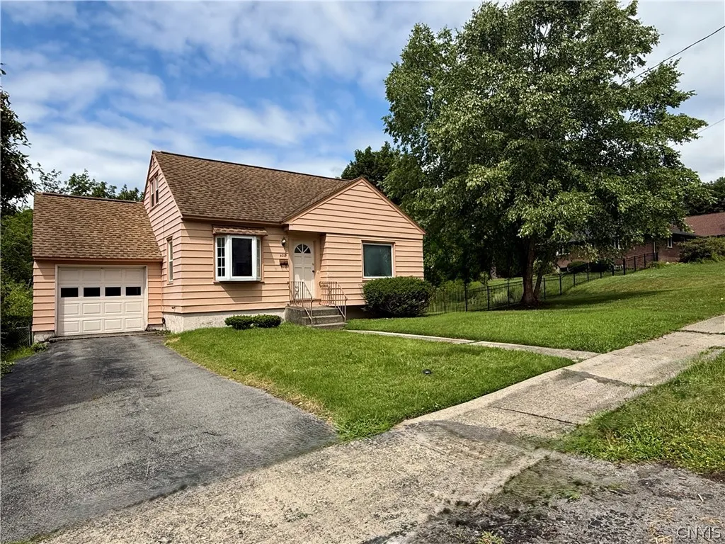Property at 428 Buckingham Ave, Syracuse, NY 13210