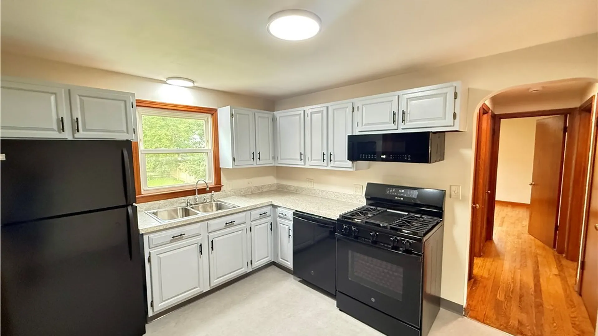 Property at 428 Buckingham Ave, Syracuse, NY 13210 34