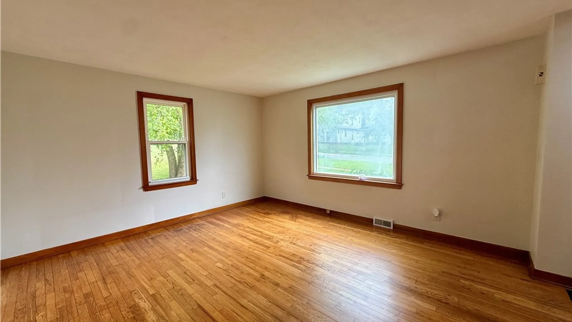 Property at 428 Buckingham Ave, Syracuse, NY 13210 35