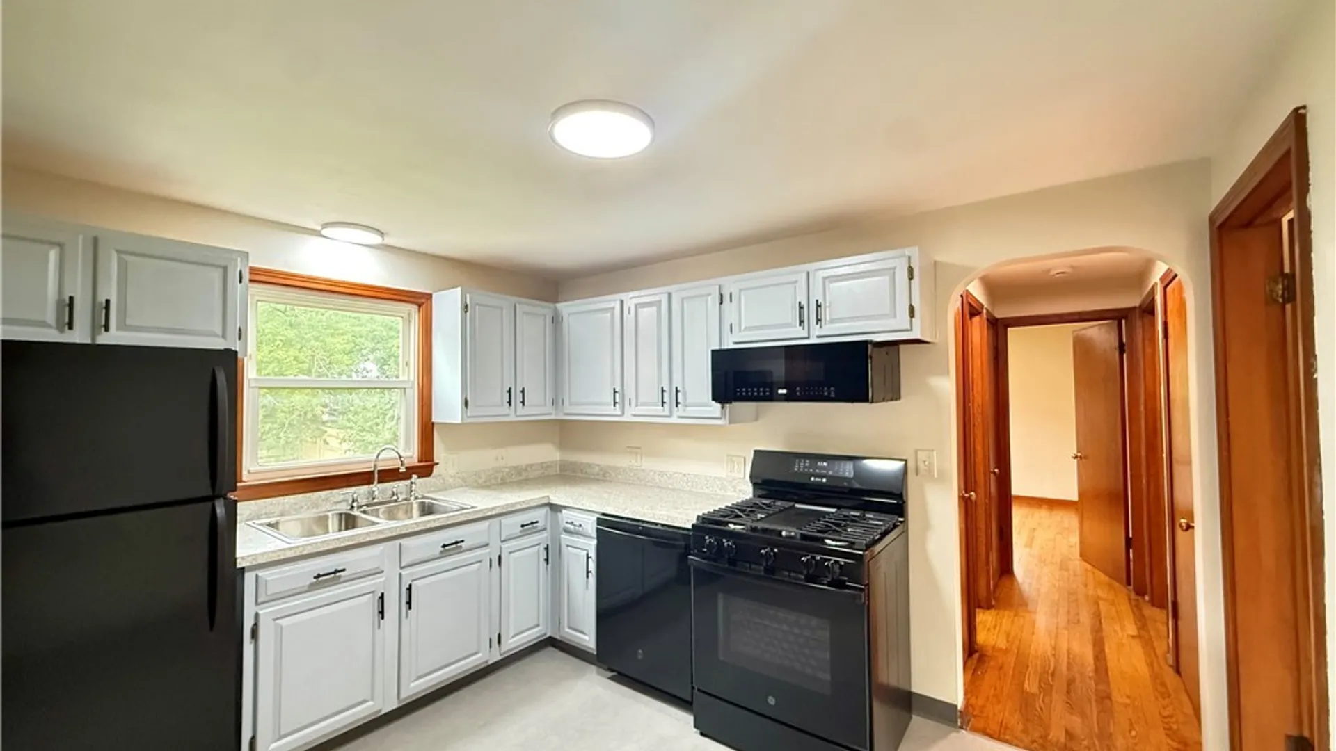 Property at 428 Buckingham Ave, Syracuse, NY 13210 16