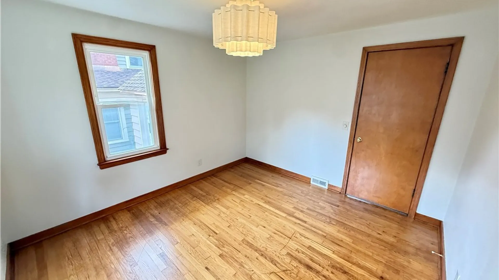 Property at 428 Buckingham Ave, Syracuse, NY 13210 21