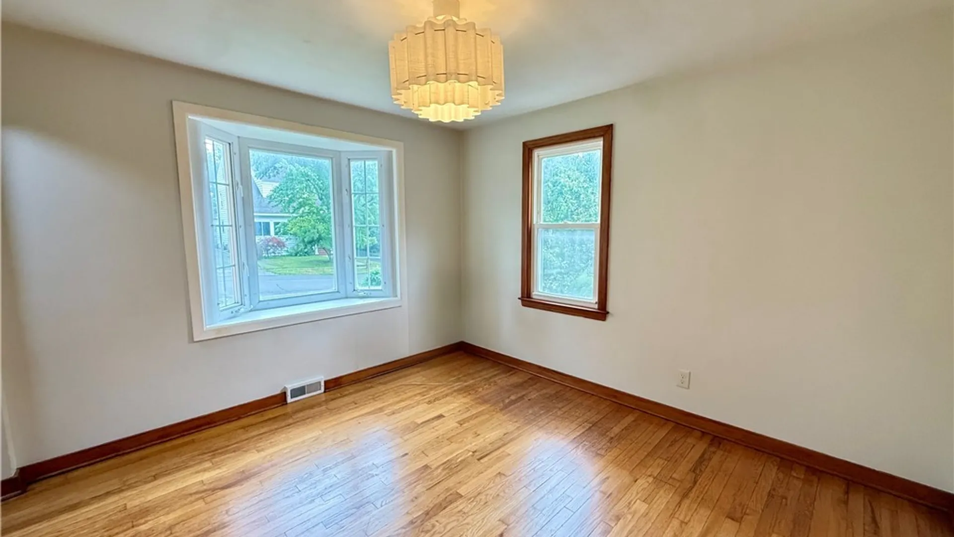 Property at 428 Buckingham Ave, Syracuse, NY 13210 22
