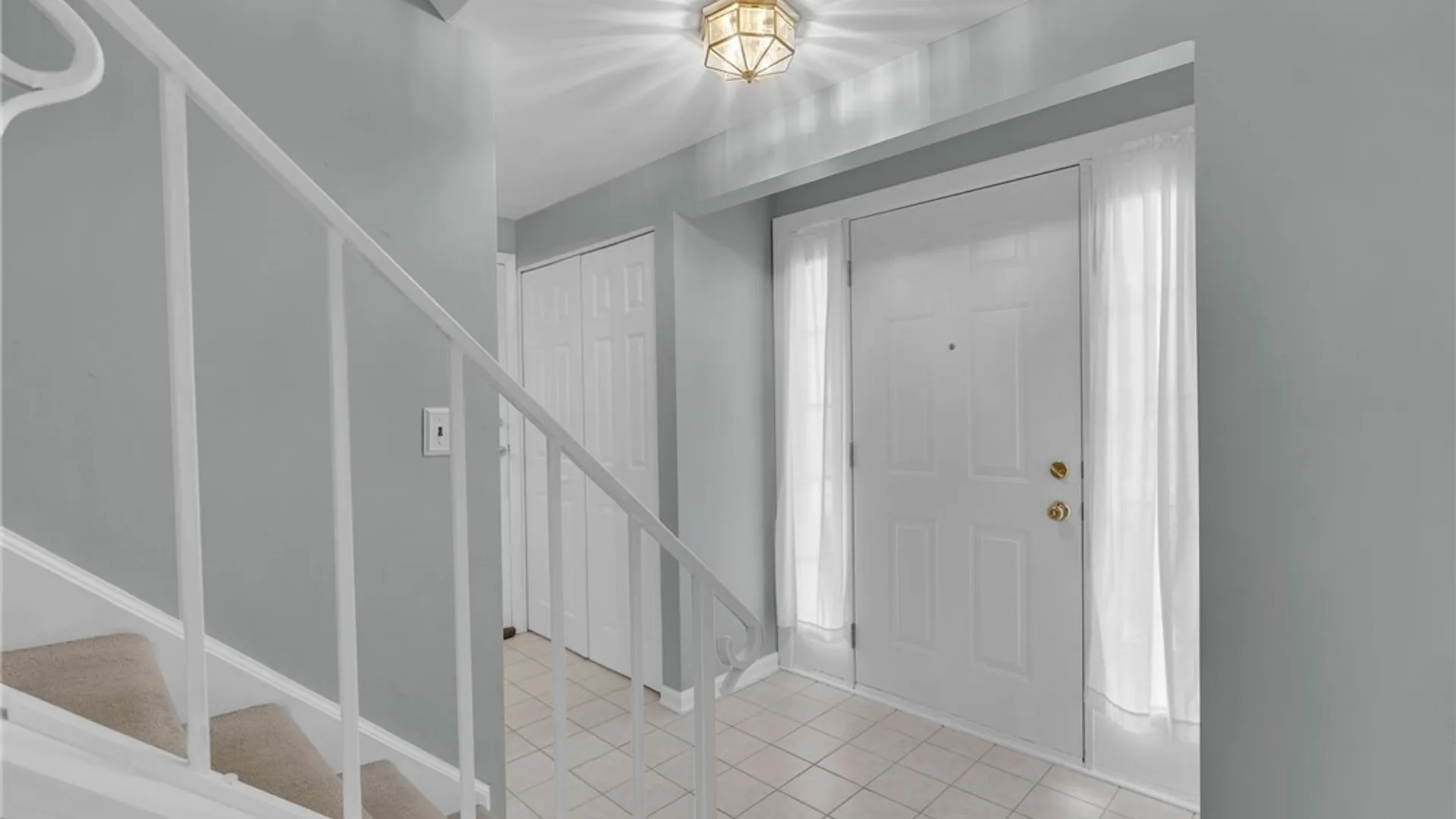 Property at 128 Old Farm Circle, Amherst, NY 14221 8