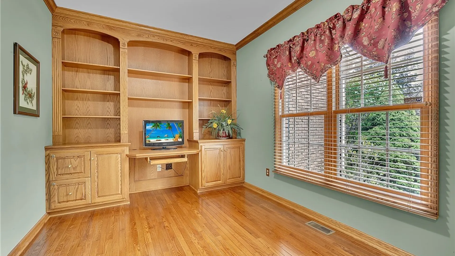 Property at 9651 Deerview Lane, Clarence, NY 14032 7