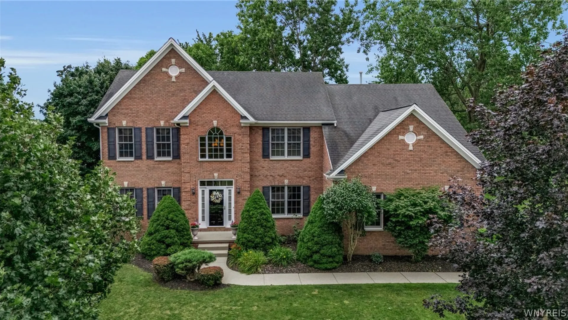 Property at 9651 Deerview Lane, Clarence, NY 14032 2
