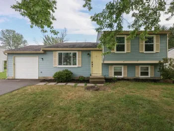 Property at 5650 Vistula Path, Cicero, NY 13029