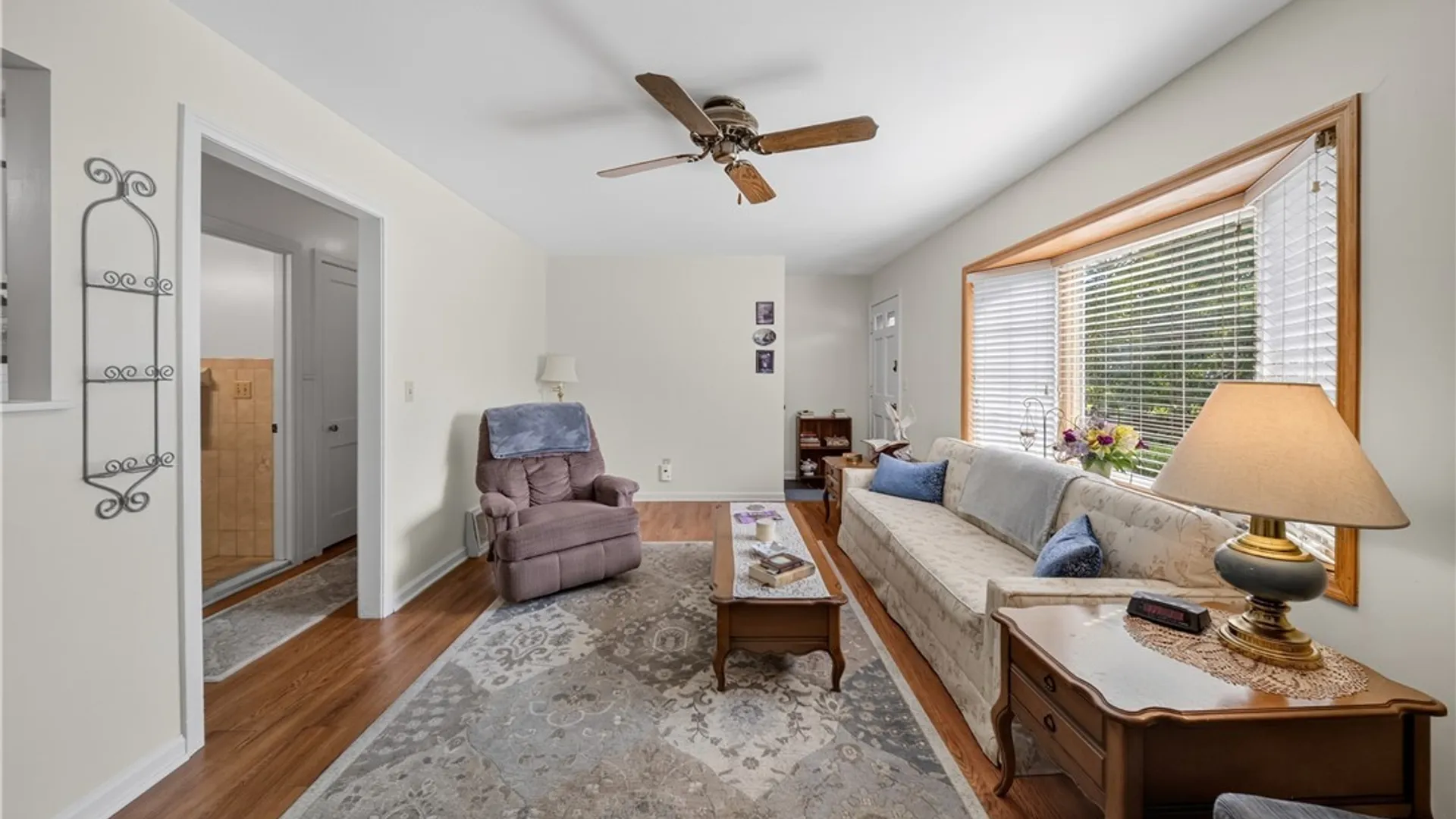 Property at 305 Hanover Avenue, Salina, NY 13088 16