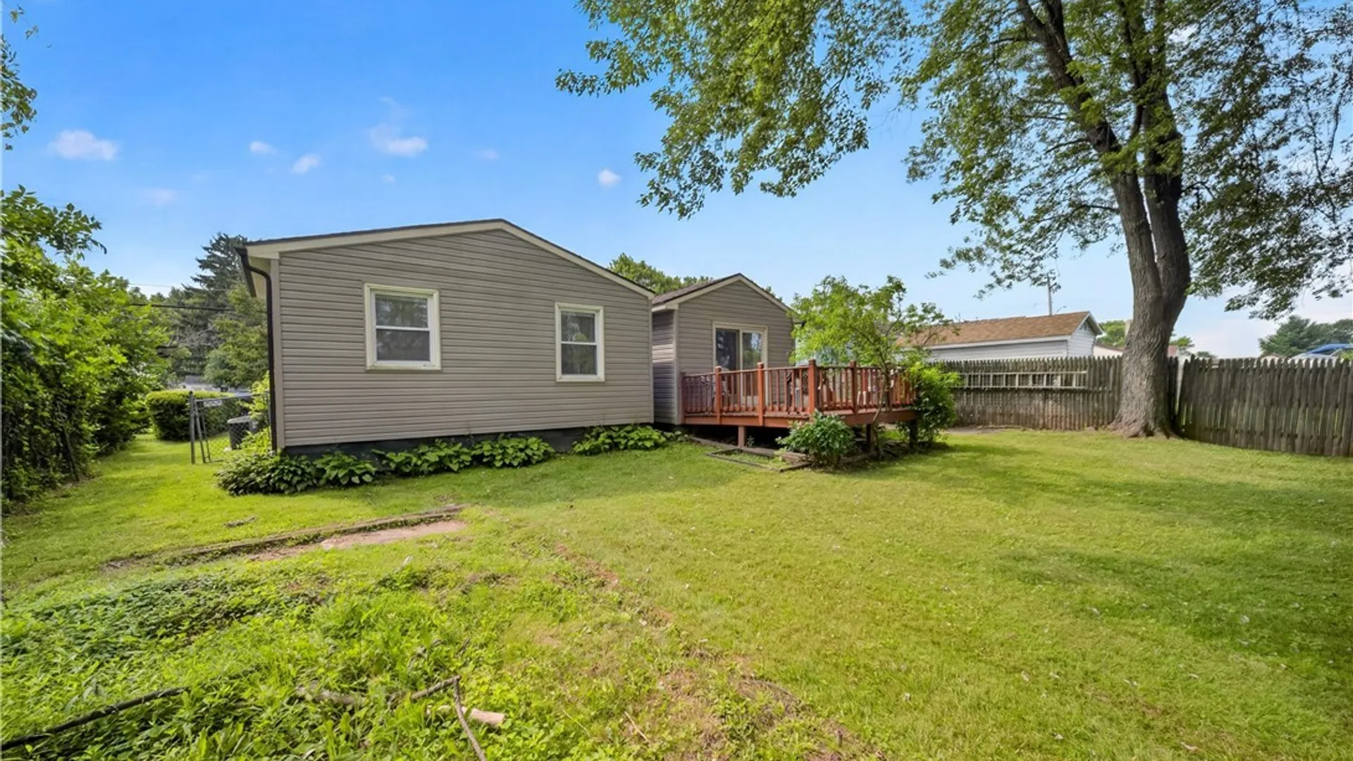 Property at 305 Hanover Avenue, Salina, NY 13088 7