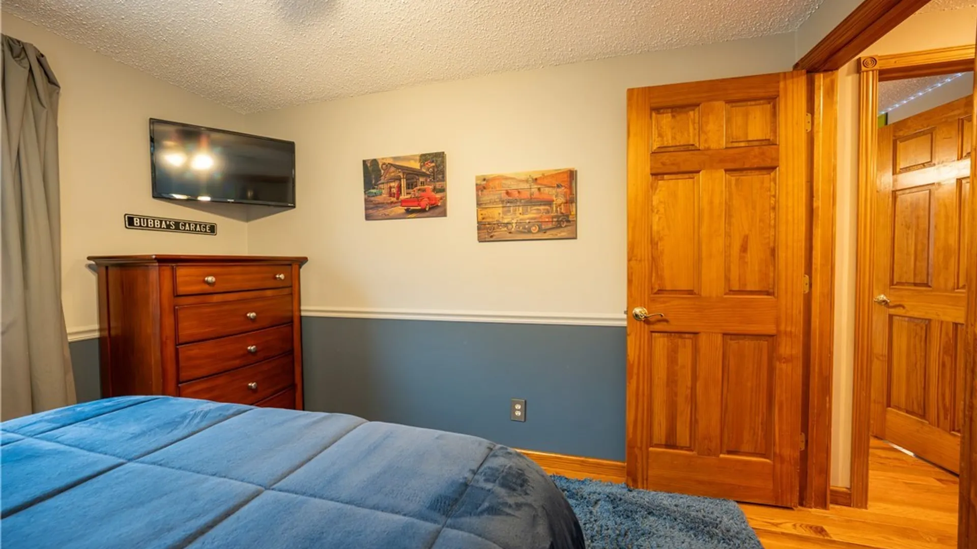 Property at 2 Autumn Lane, Cheektowaga, NY 14043 30