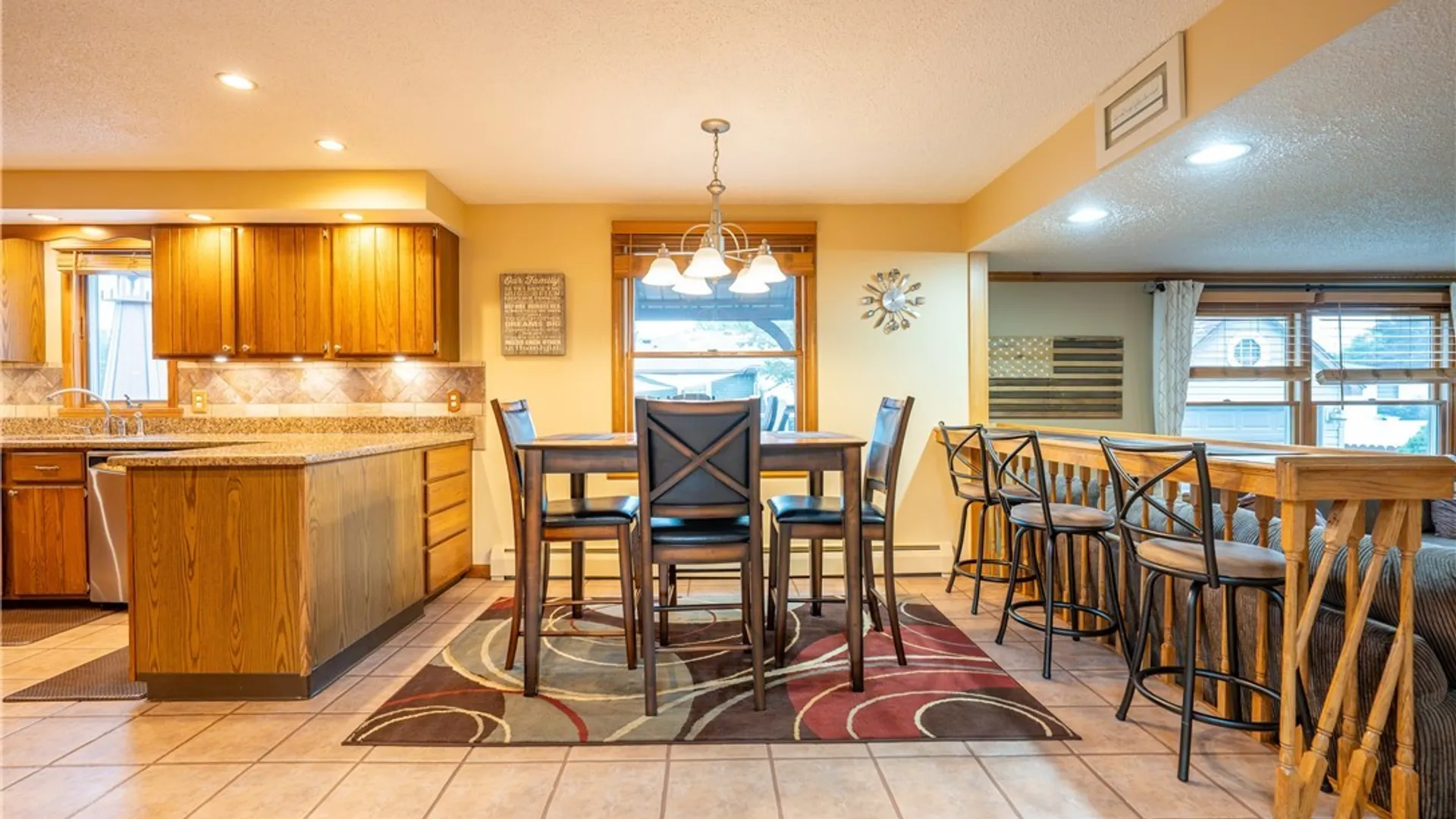 Property at 2 Autumn Lane, Cheektowaga, NY 14043 9