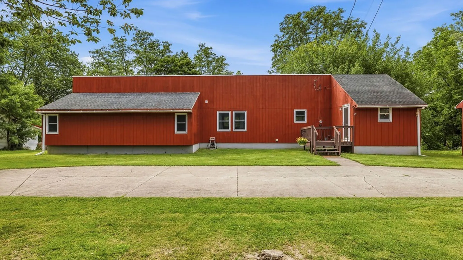 Property at 6550 Tonawanda Creek Road, Lockport Town, NY 14094 2