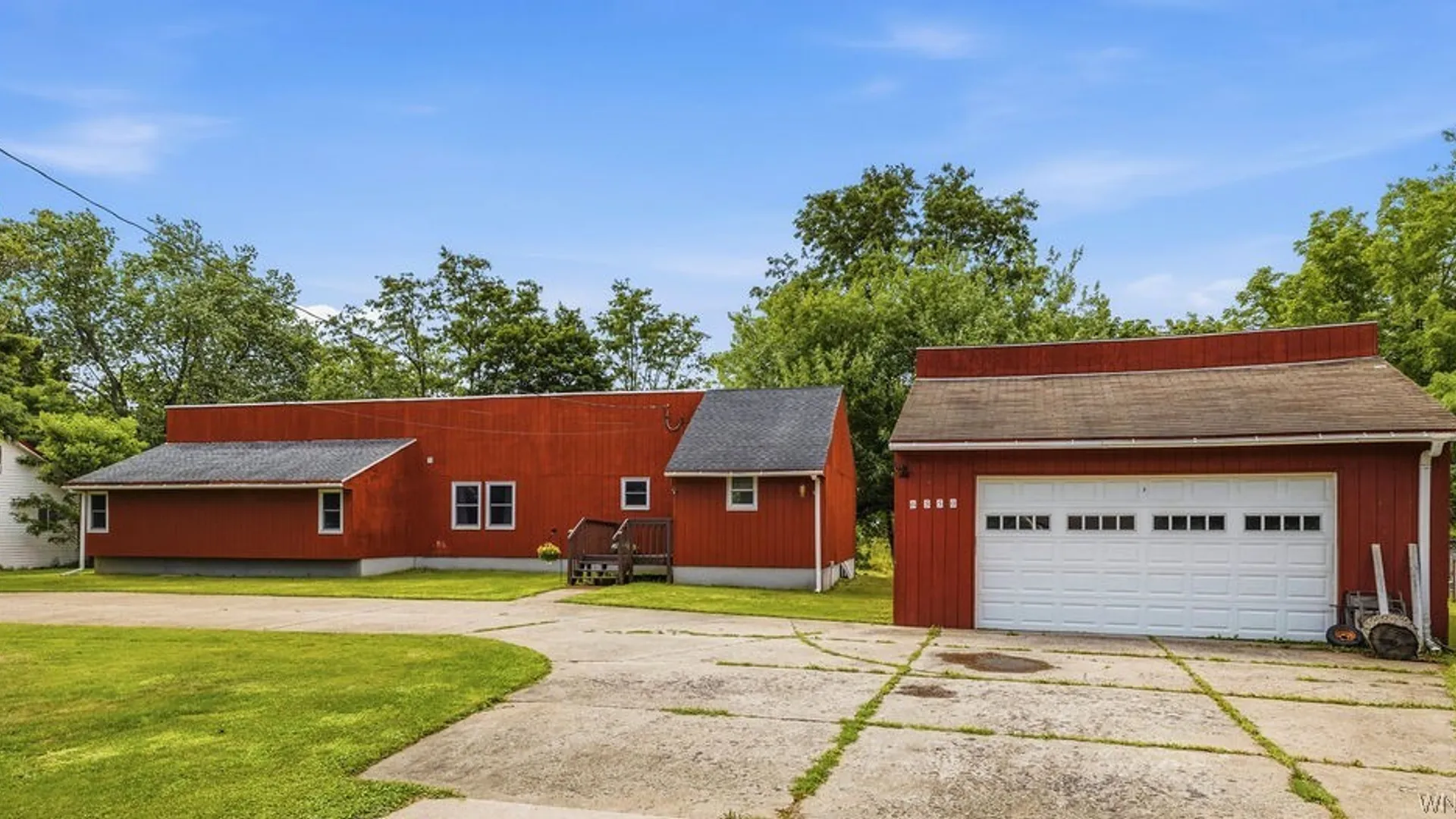 Property at 6550 Tonawanda Creek Road, Lockport Town, NY 14094 3