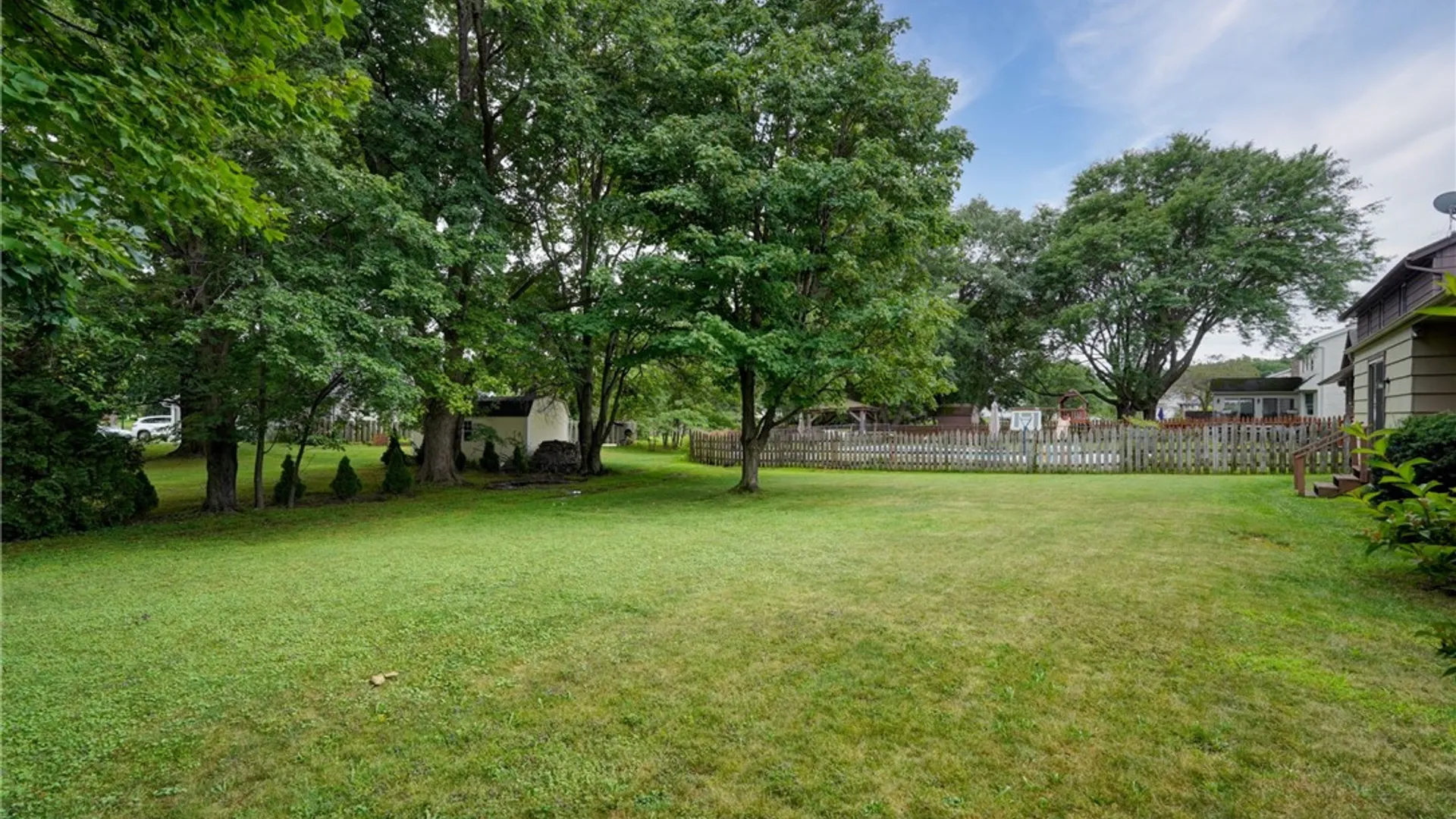 Property at 72 Burlwood Dr, Greece, NY 14612 31