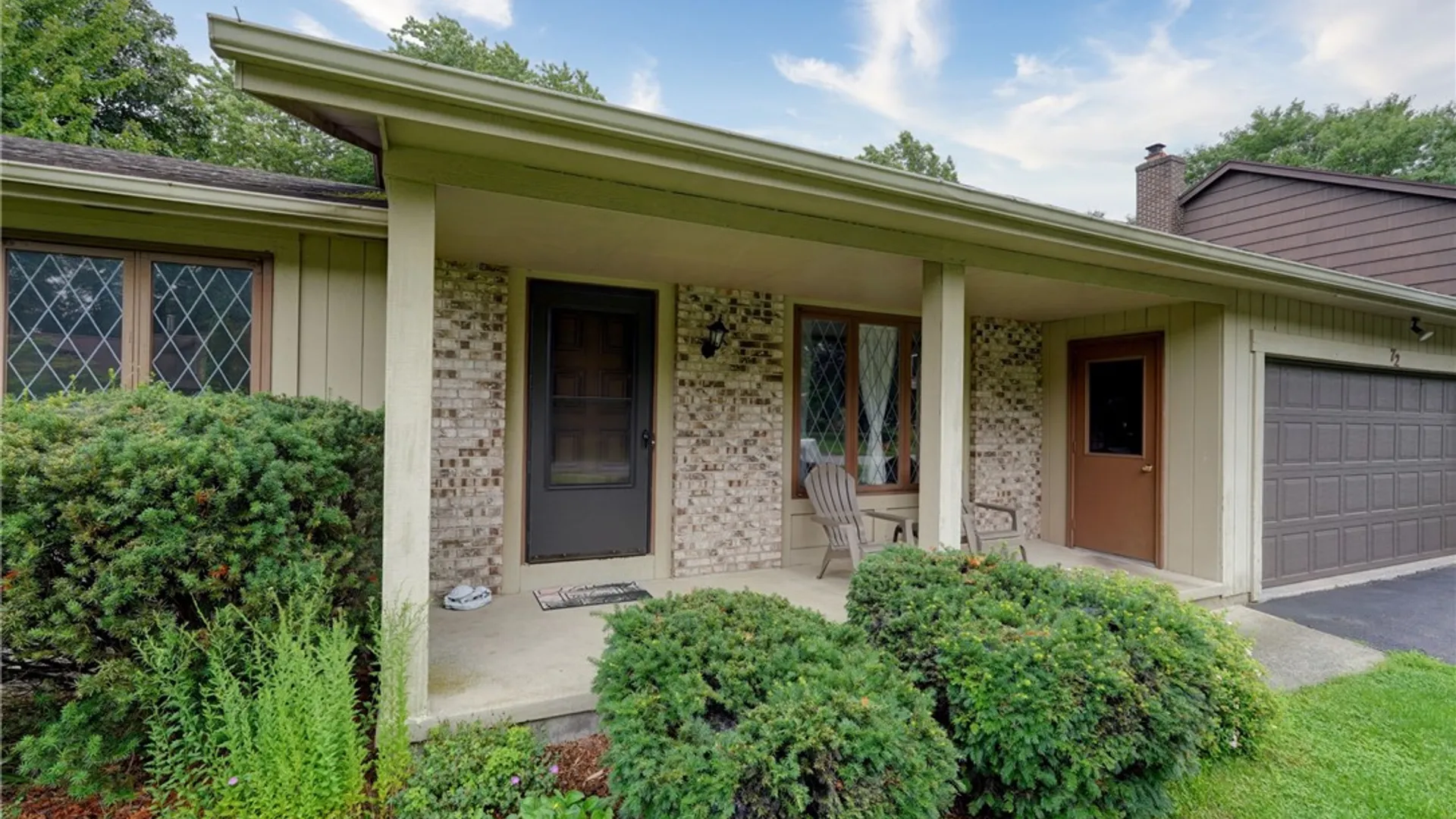 Property at 72 Burlwood Dr, Greece, NY 14612 2