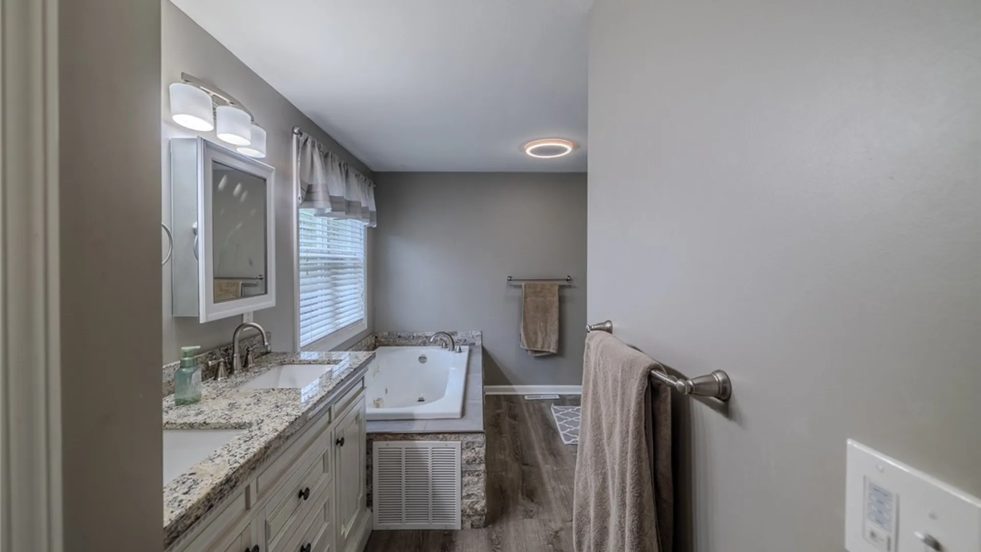 Property at 8226 Cicero Mills Road, Cicero, NY 13039 21