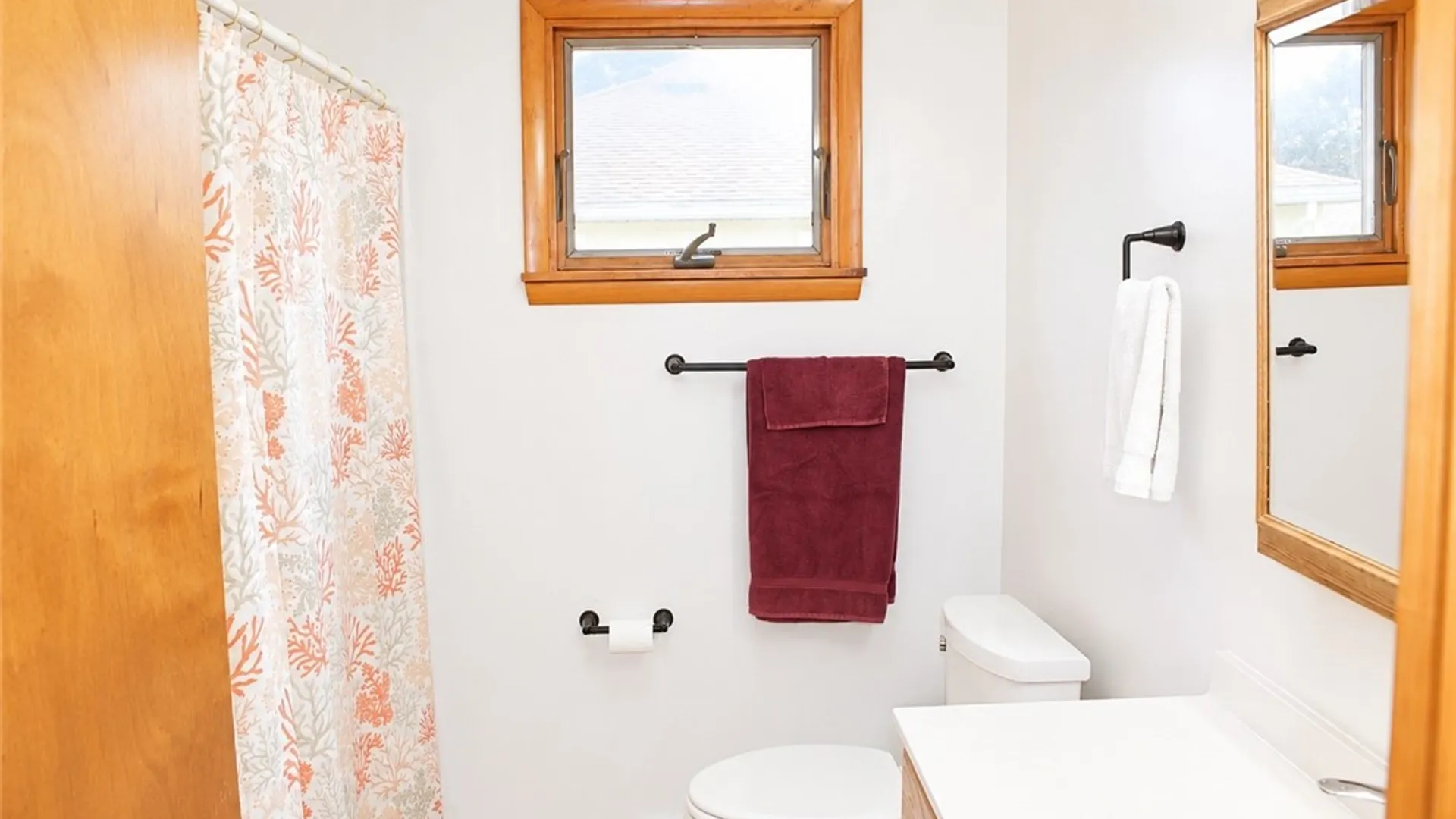 Property at 73 Banner Avenue, Lancaster, NY 14086 13