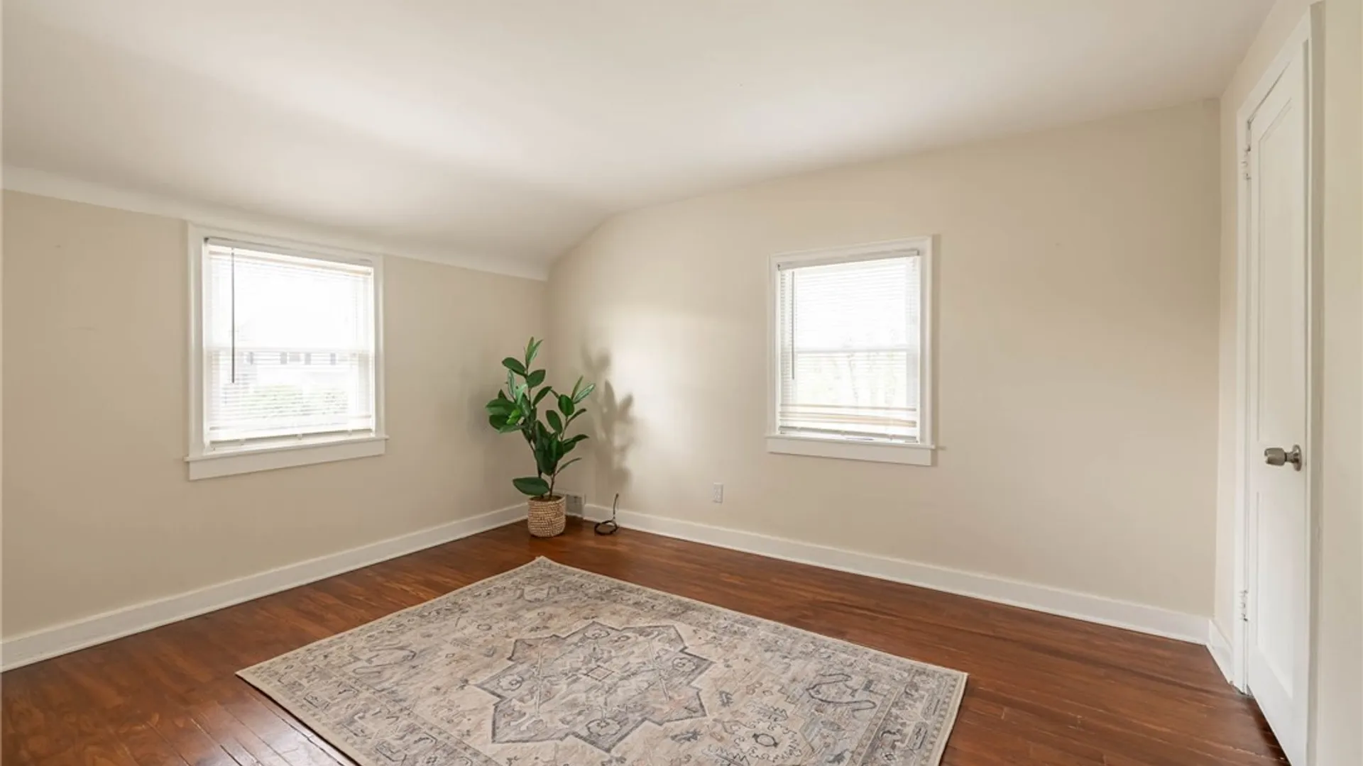 Property at 205 Lattimore Rd, Rochester, NY 14620 15