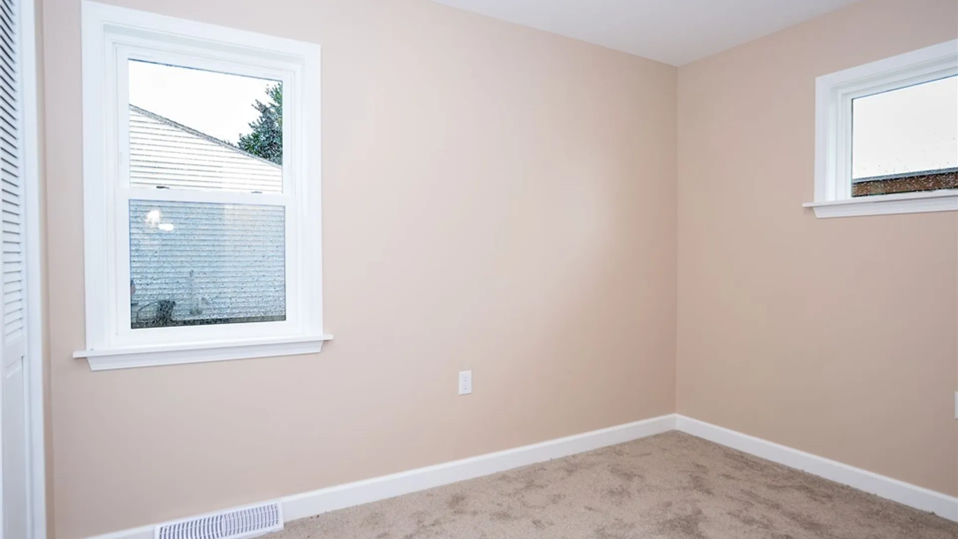 Property at 207 Pryor Avenue, Tonawanda, NY 14150 25