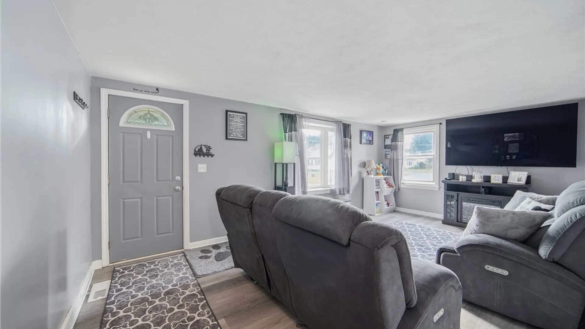Property at 104 Forest Drive, Cicero, NY 13212 8