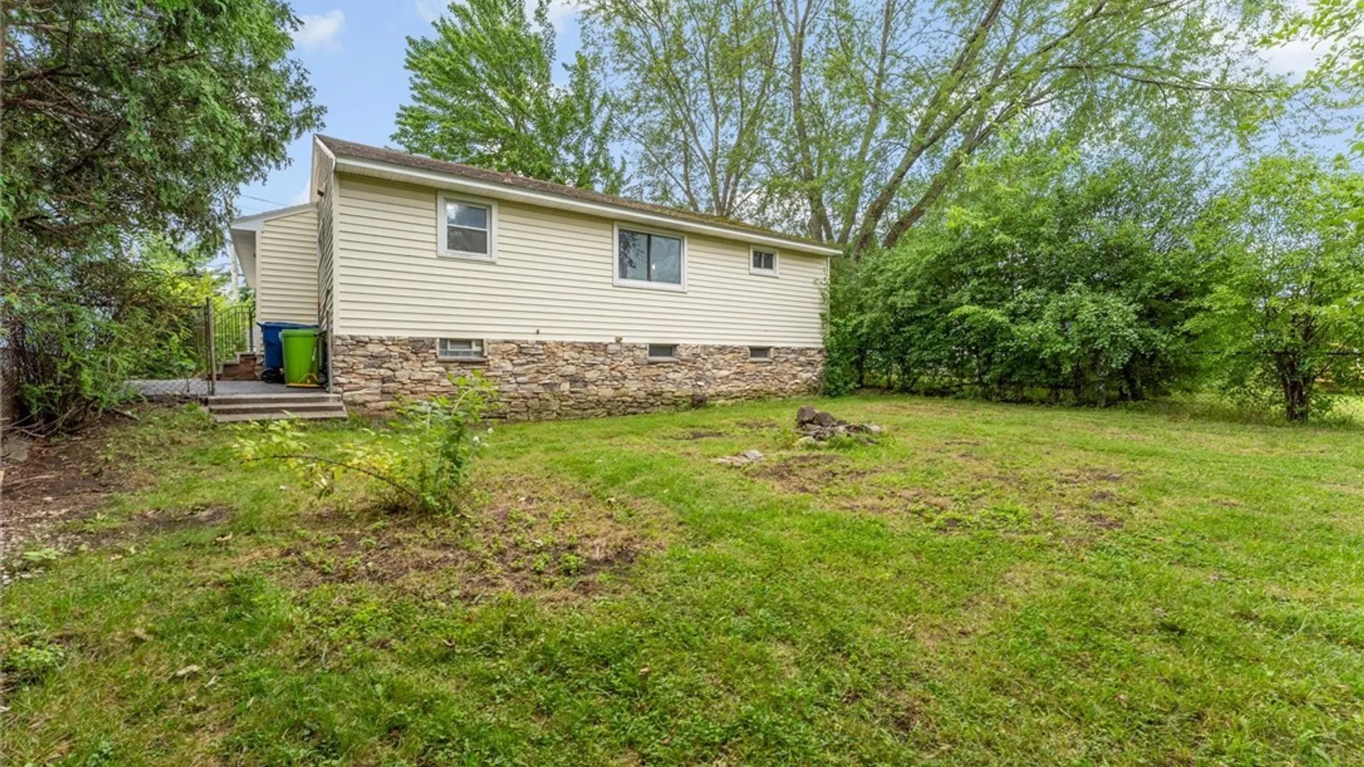 Property at 513 Mountainview Avenue, Syracuse, NY 13224 46