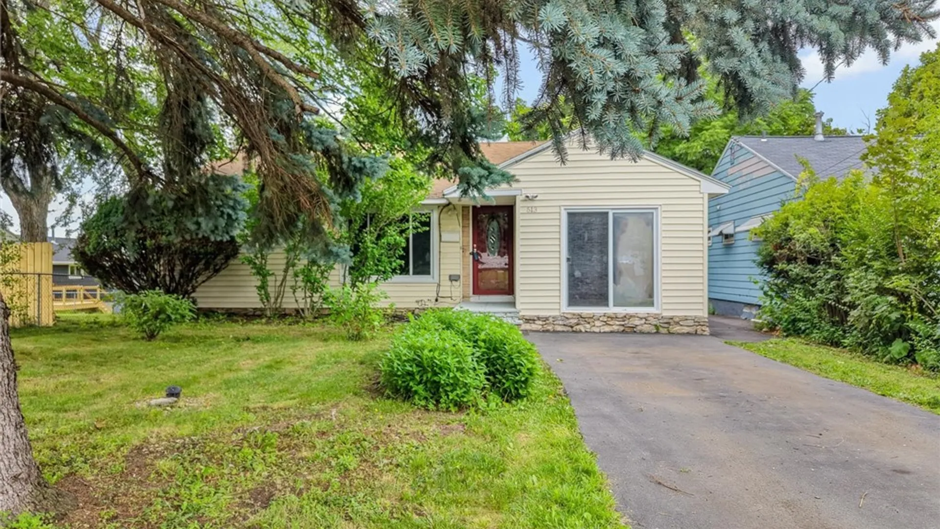 Property at 513 Mountainview Avenue, Syracuse, NY 13224 12