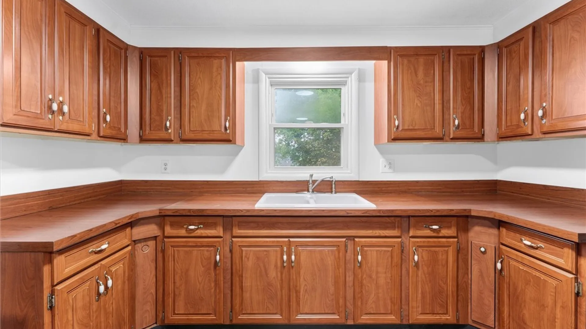 Property at 513 Mountainview Avenue, Syracuse, NY 13224 20