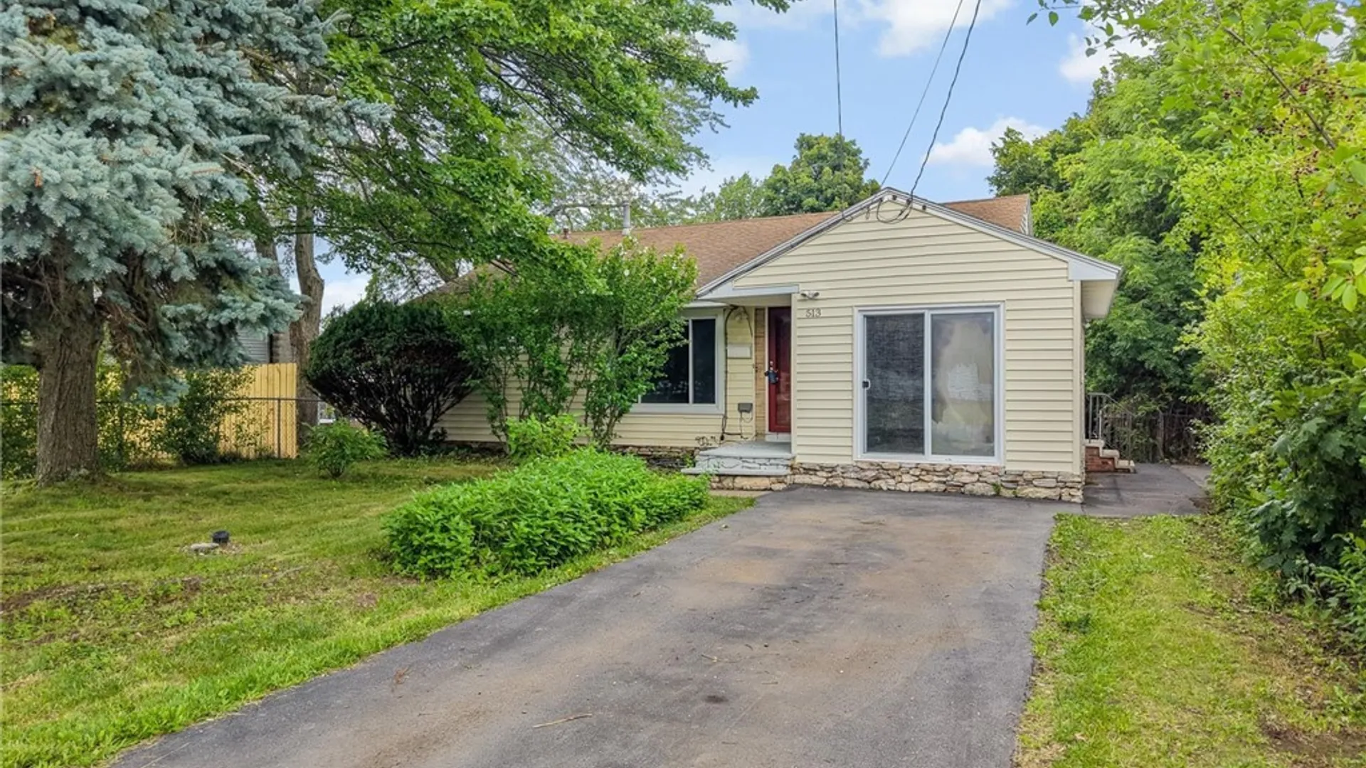Property at 513 Mountainview Avenue, Syracuse, NY 13224 2